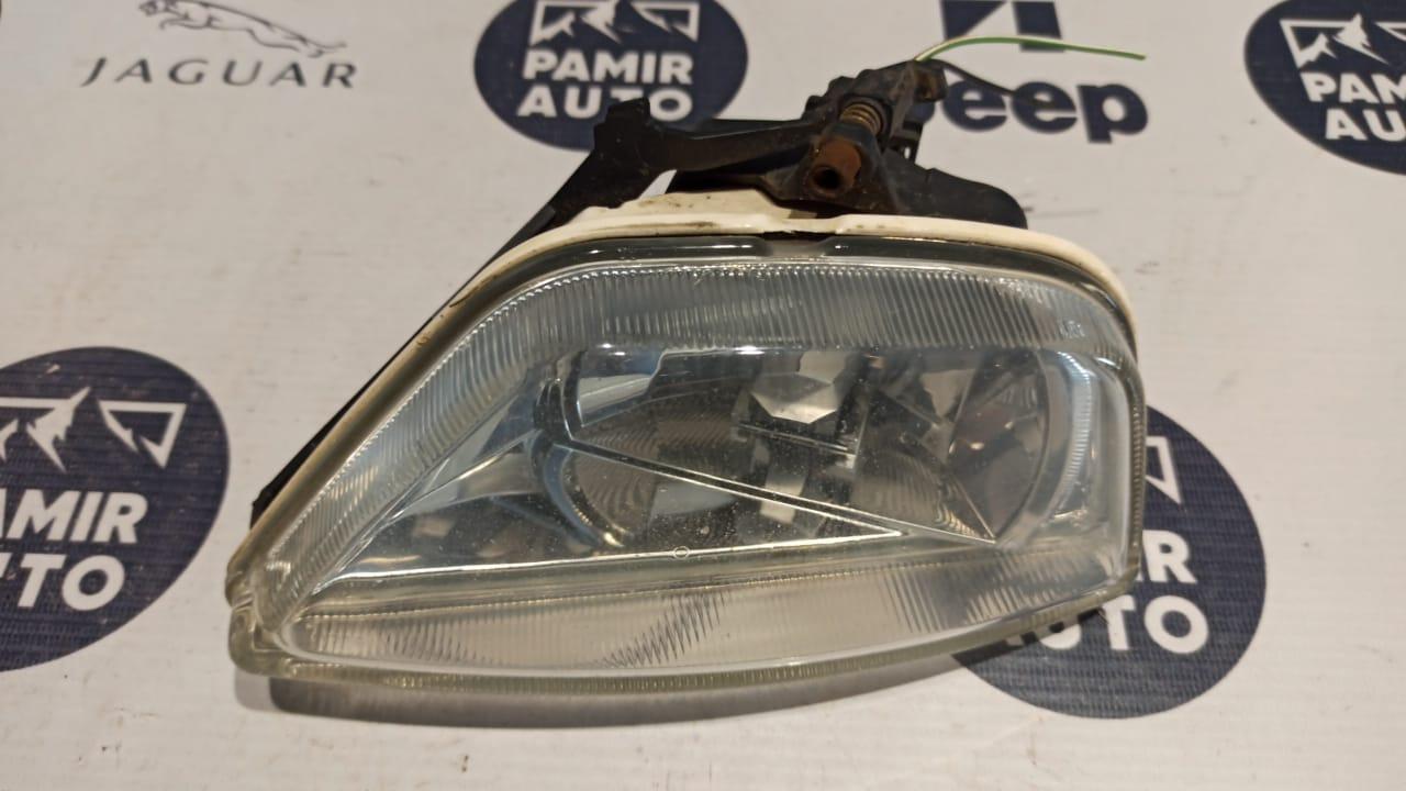 Фара противотуманная правая Ford Focus 1998-2007