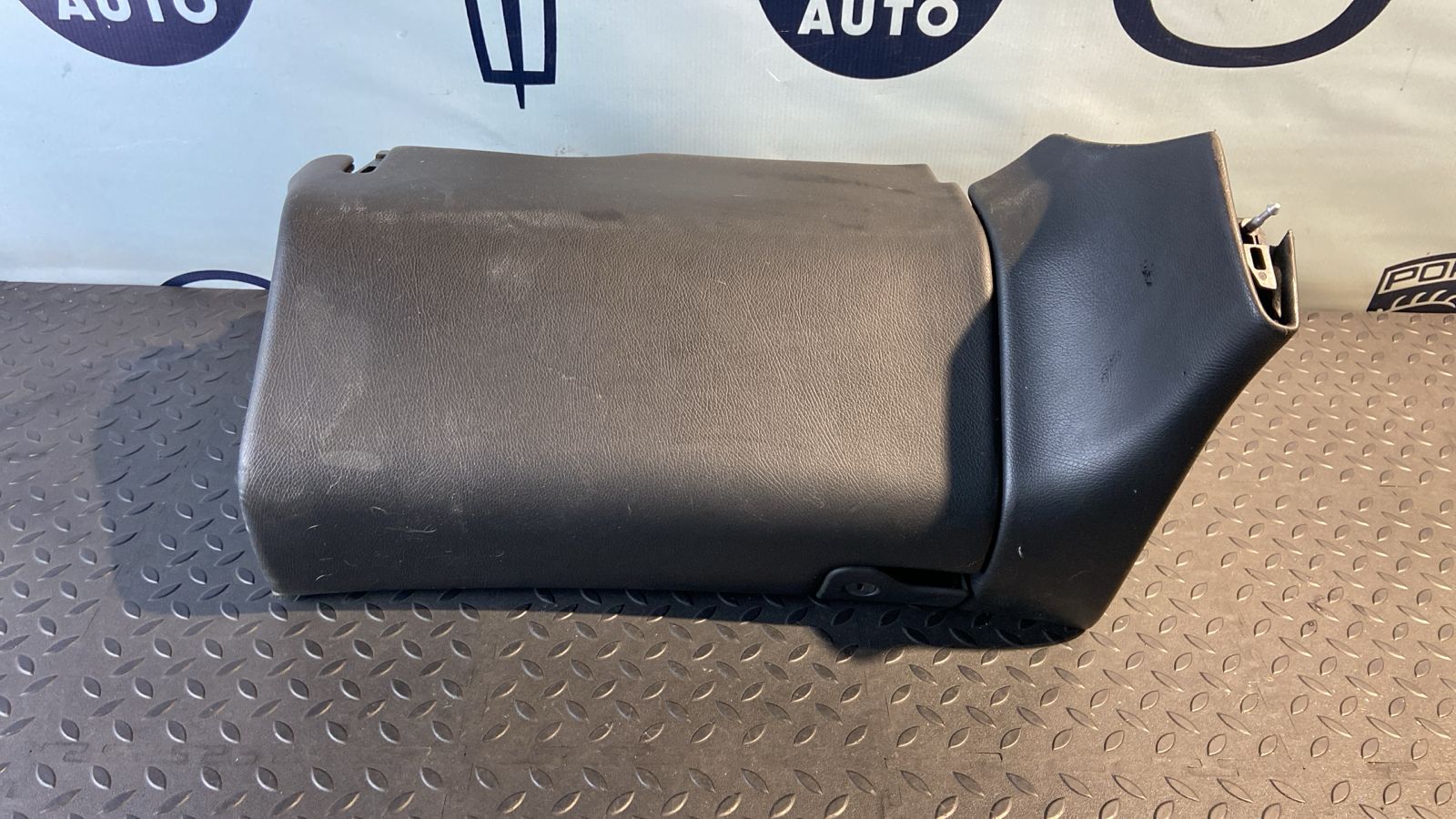 Бардачок Mercedes C/W203 2000-2008