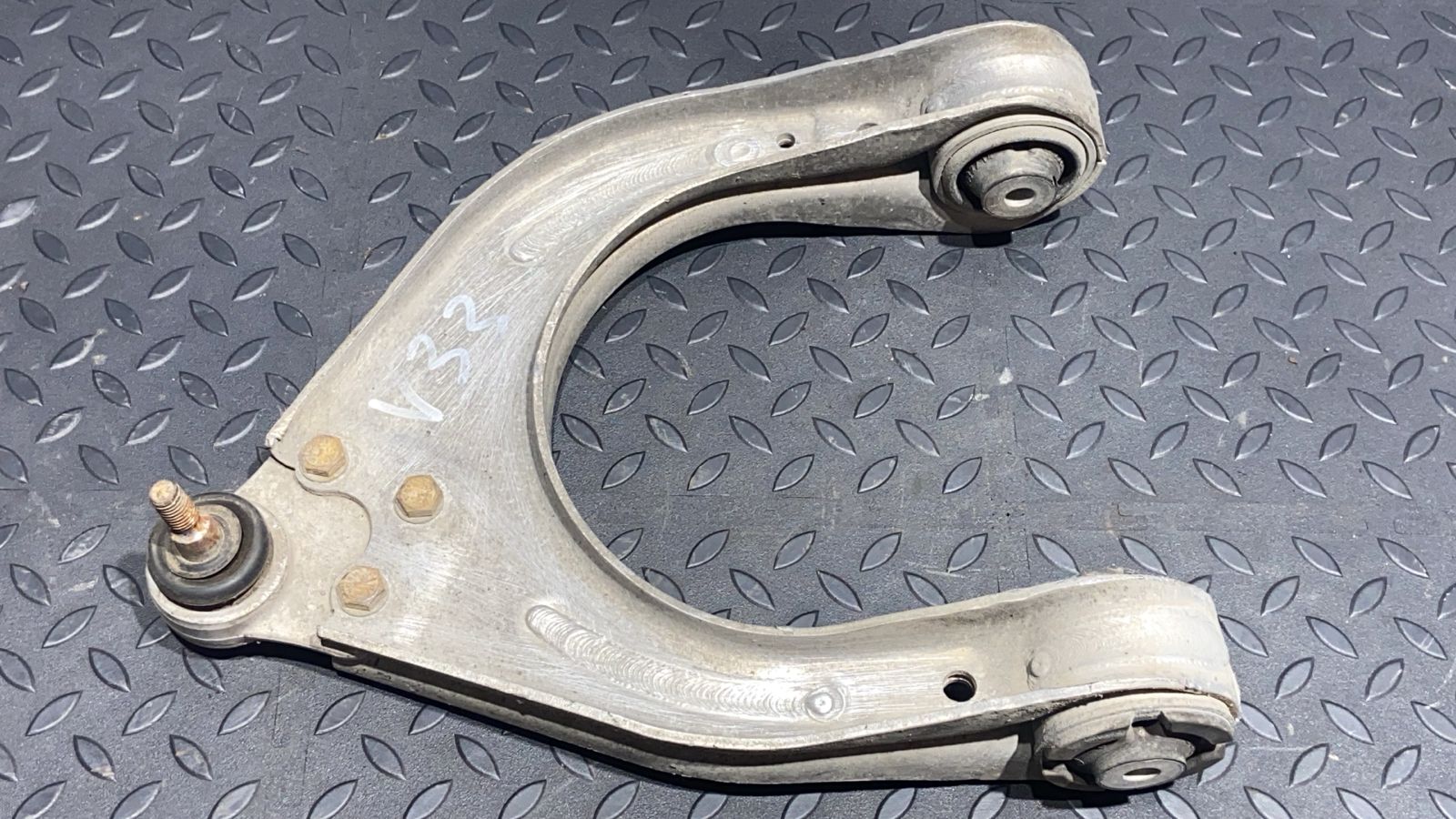 Рычаг передний правый Mercedes E/W211 2002-2009