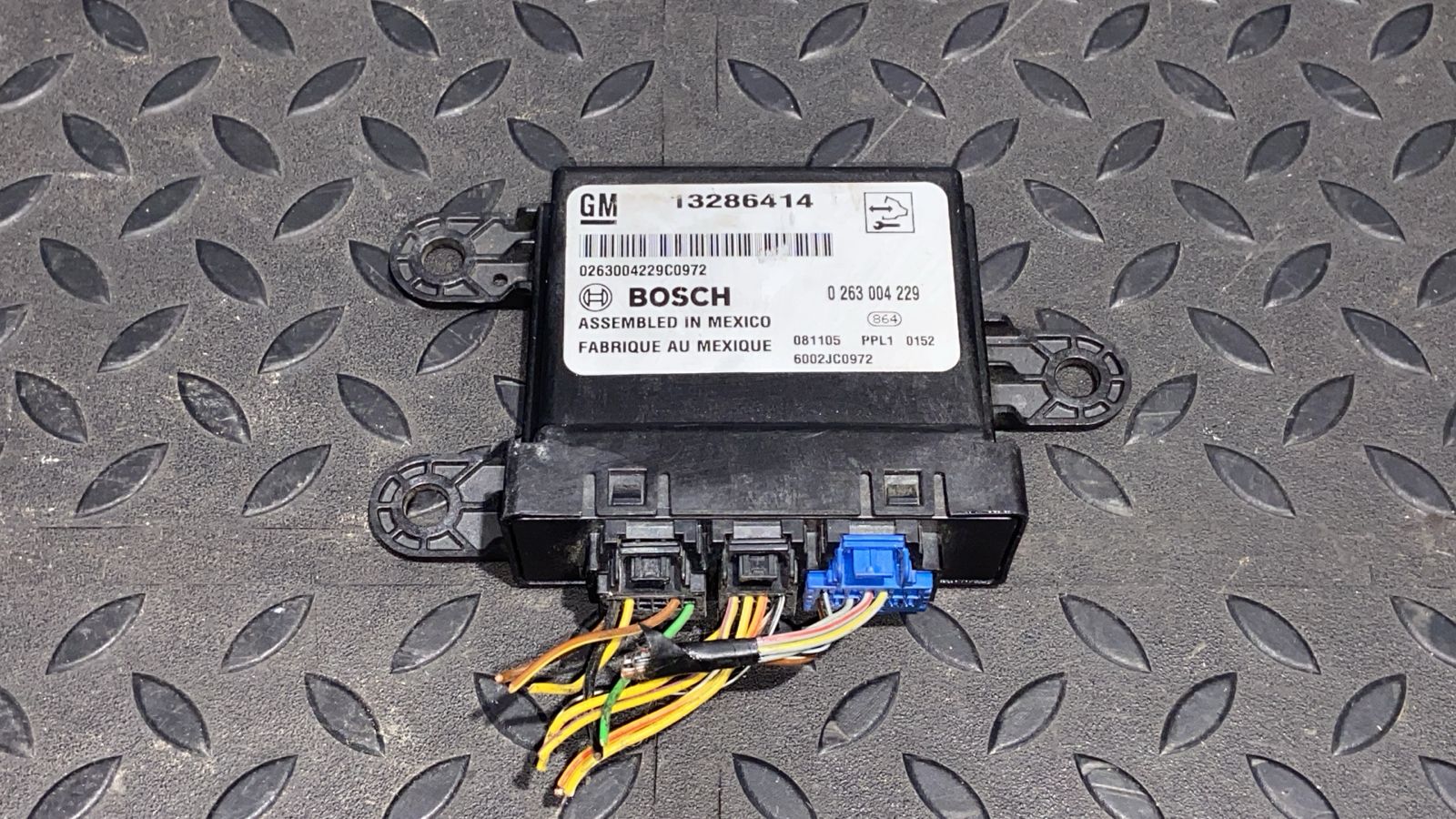 Блок управления парктроником Opel Zafira/B 2005-2014