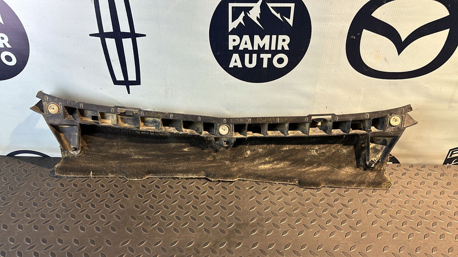 Кронштейн бампера задний Opel Corsa/D 2006-2014