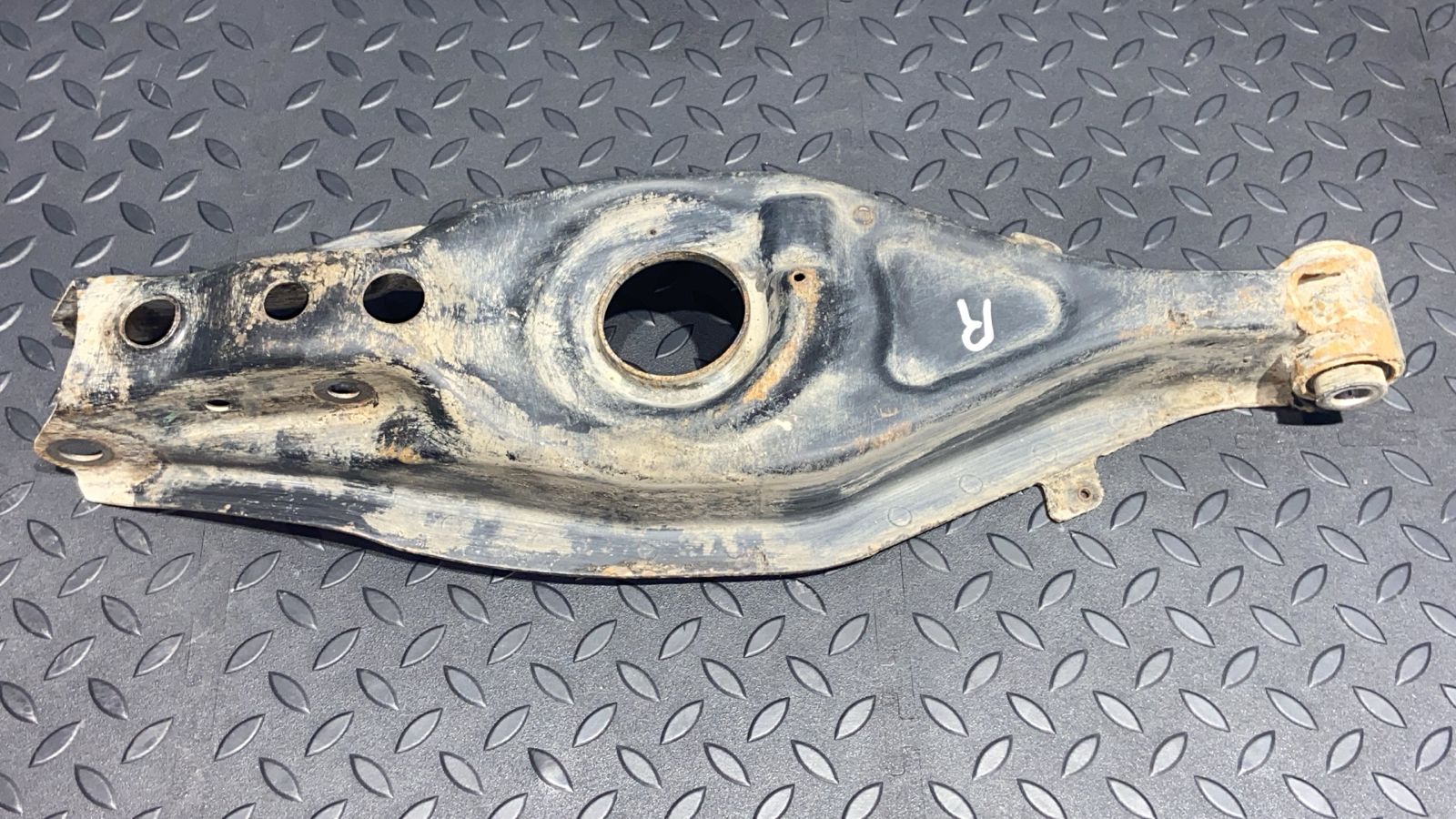 Рычаг задний Mercedes C/W202 1993-2001