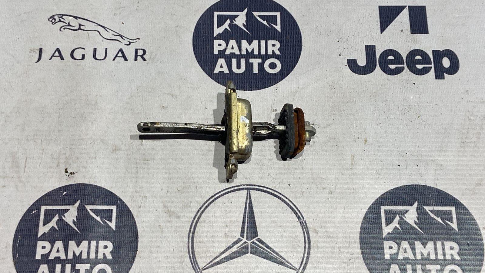 Ограничитель двери передний Land Rover Freelander 1998-2006