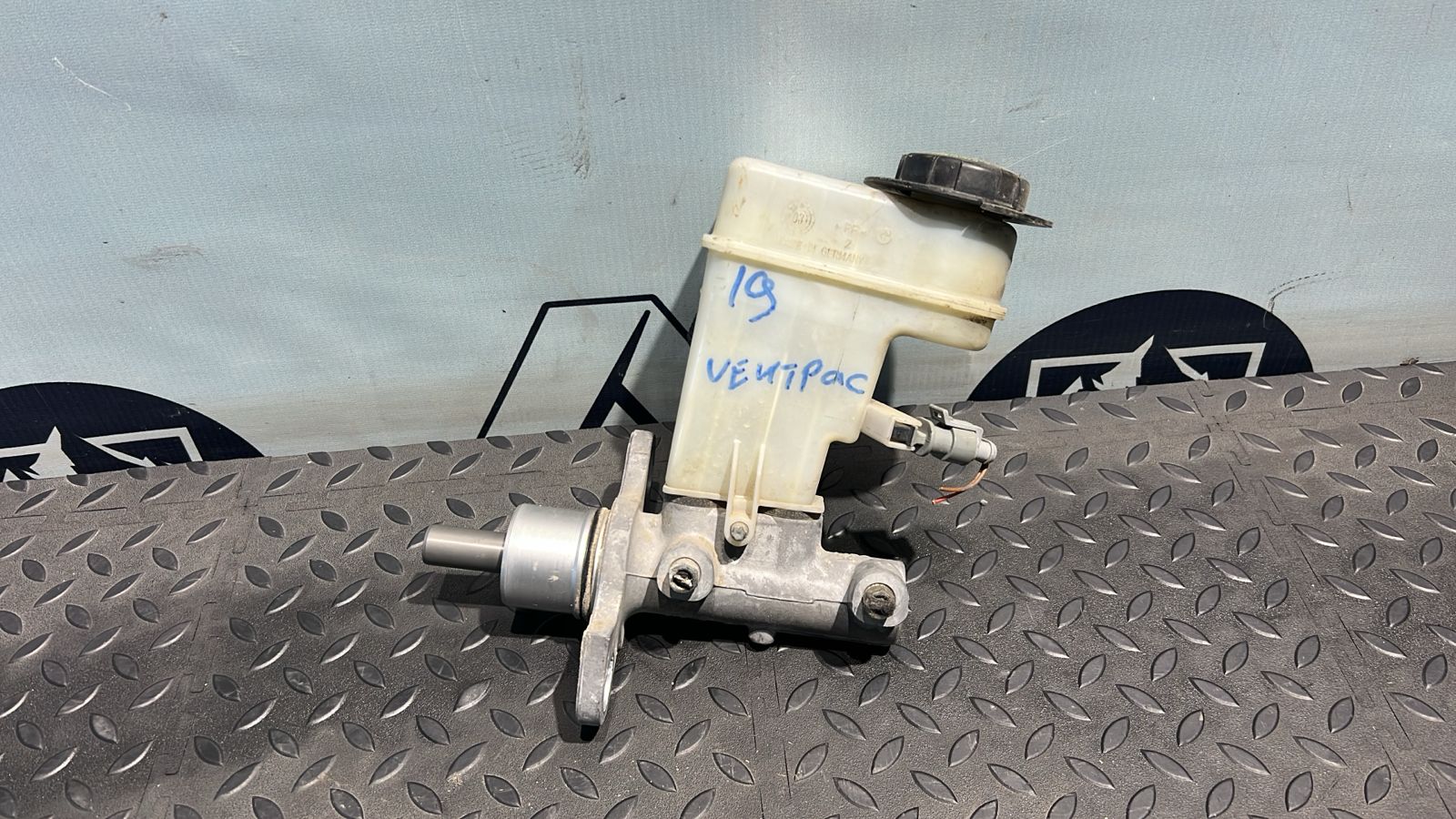 Цилиндр тормозной главный Opel Vectra/C 2002-2008