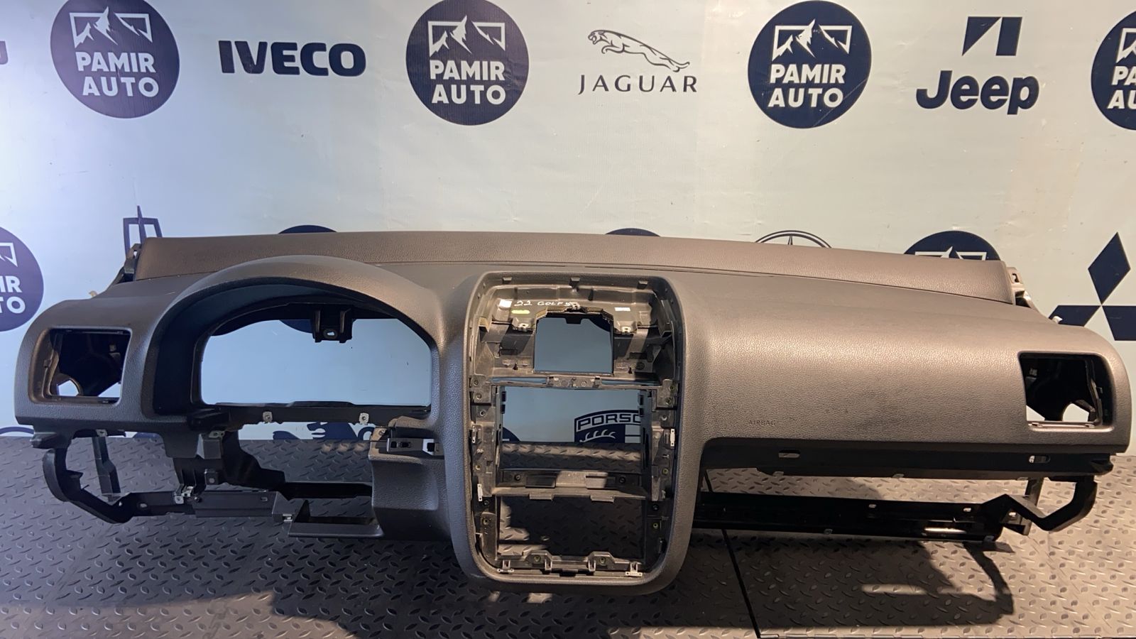 Торпедо Volkswagen Golf/5 2003-2009