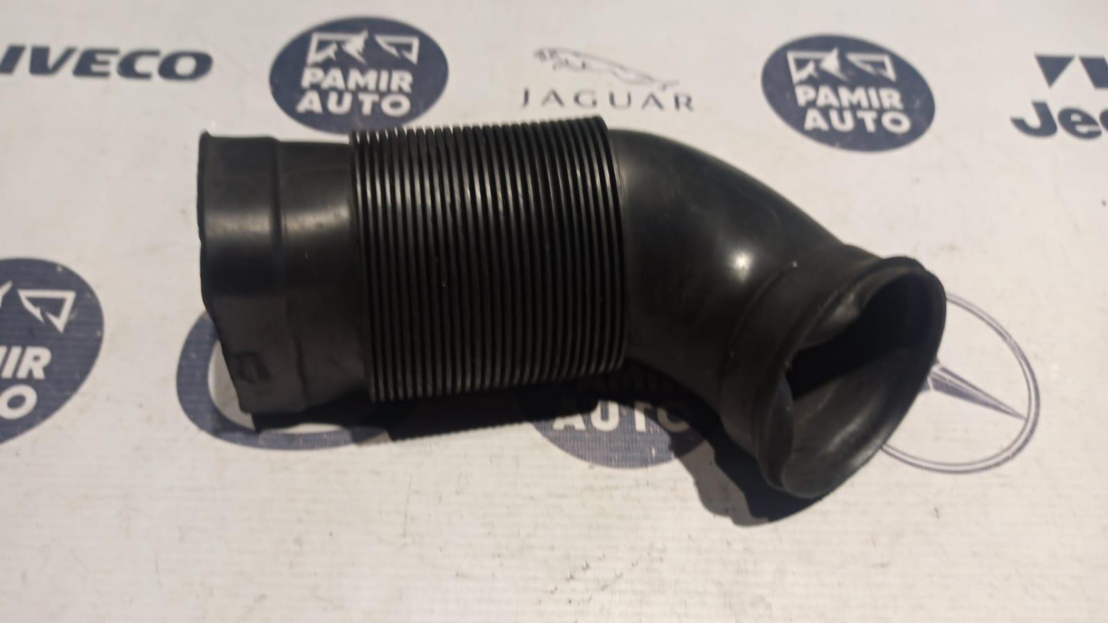 Патрубок воздушного фильтра Mercedes E/W210 1995-2003