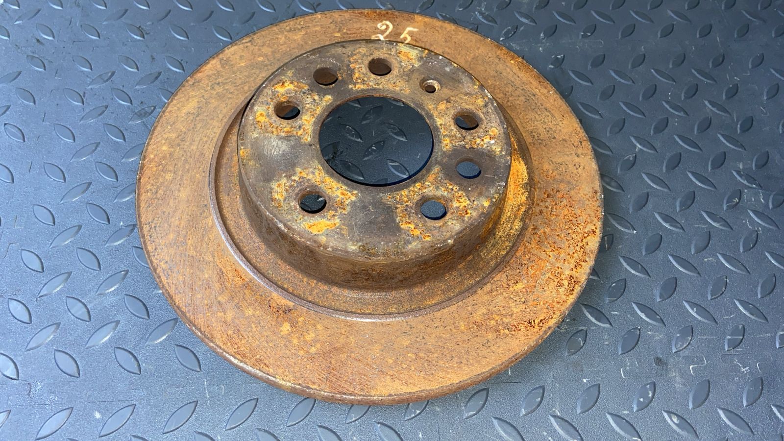 Диск тормозной задний Opel Vectra/C 2002-2008