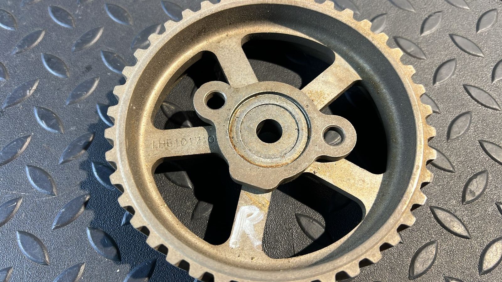 Шестерня распредвала Land Rover Freelander 1998-2006