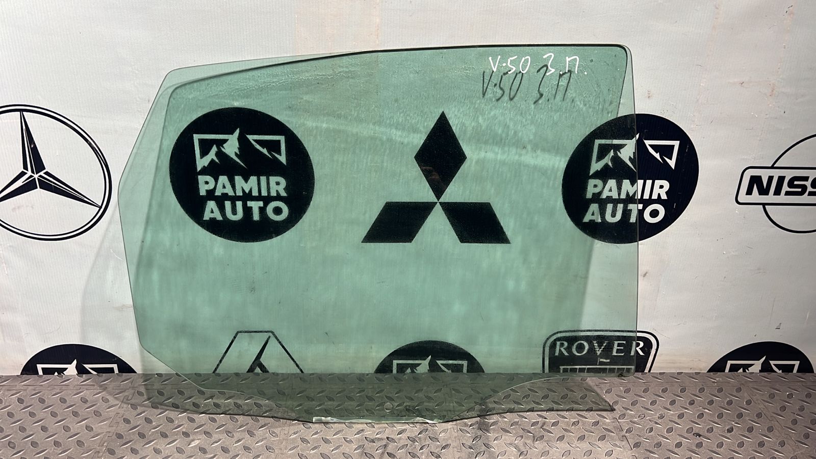 Стекло двери заднее правое Ford Focus 1998-2007