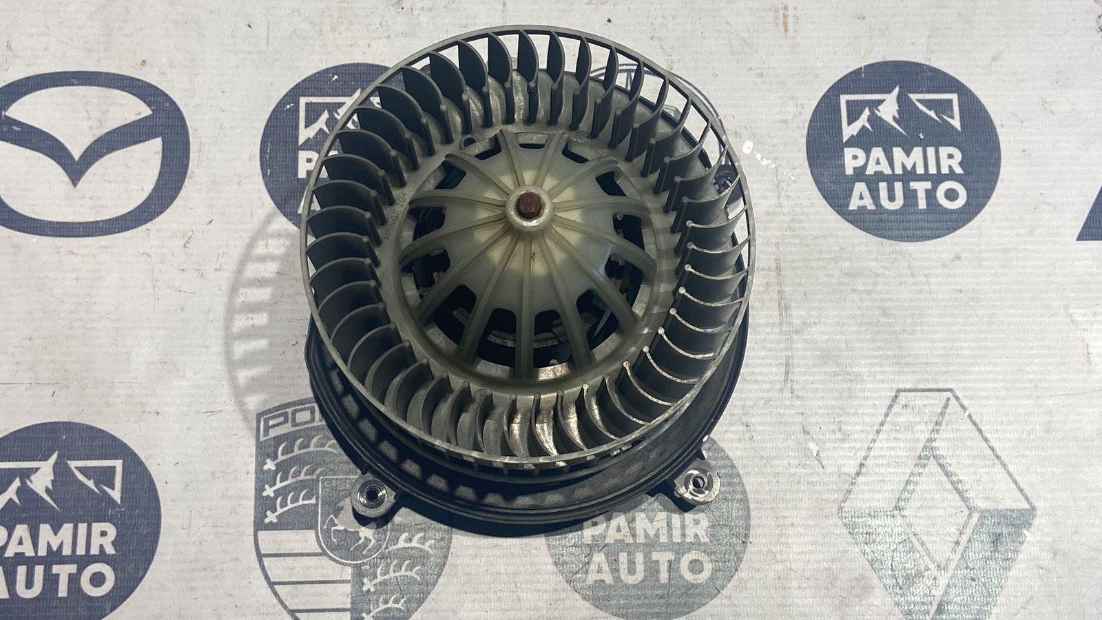 Моторчик отопителя Mercedes E/W211 2002-2009