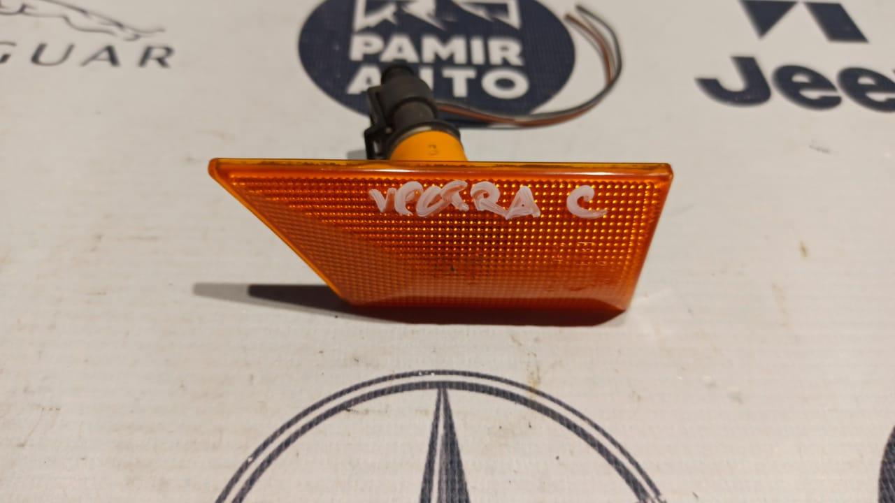 Повторитель поворота левый Opel Vectra/C 2002-2008