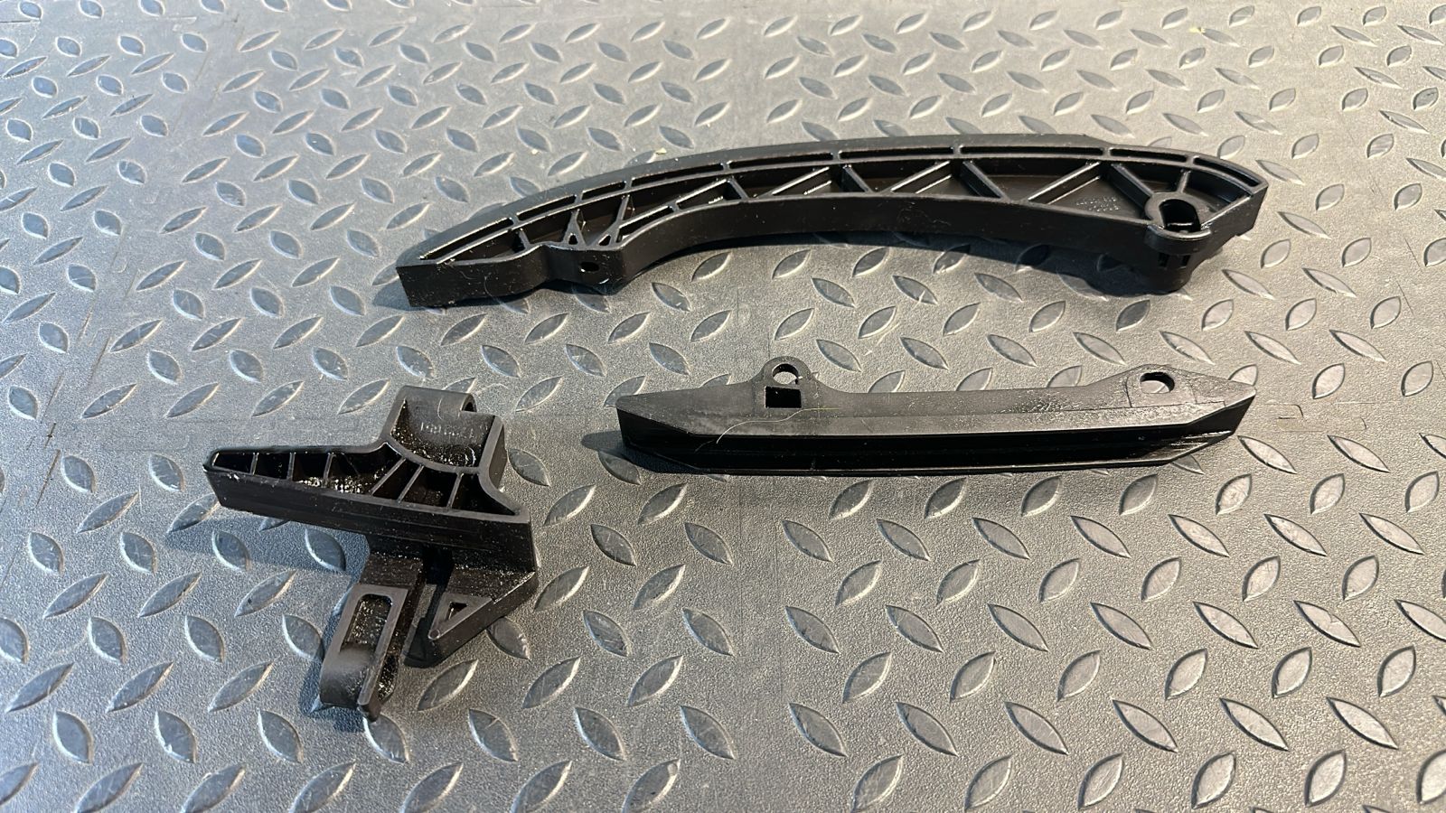 Успокоитель цепи BMW 3/E46 1998-2007