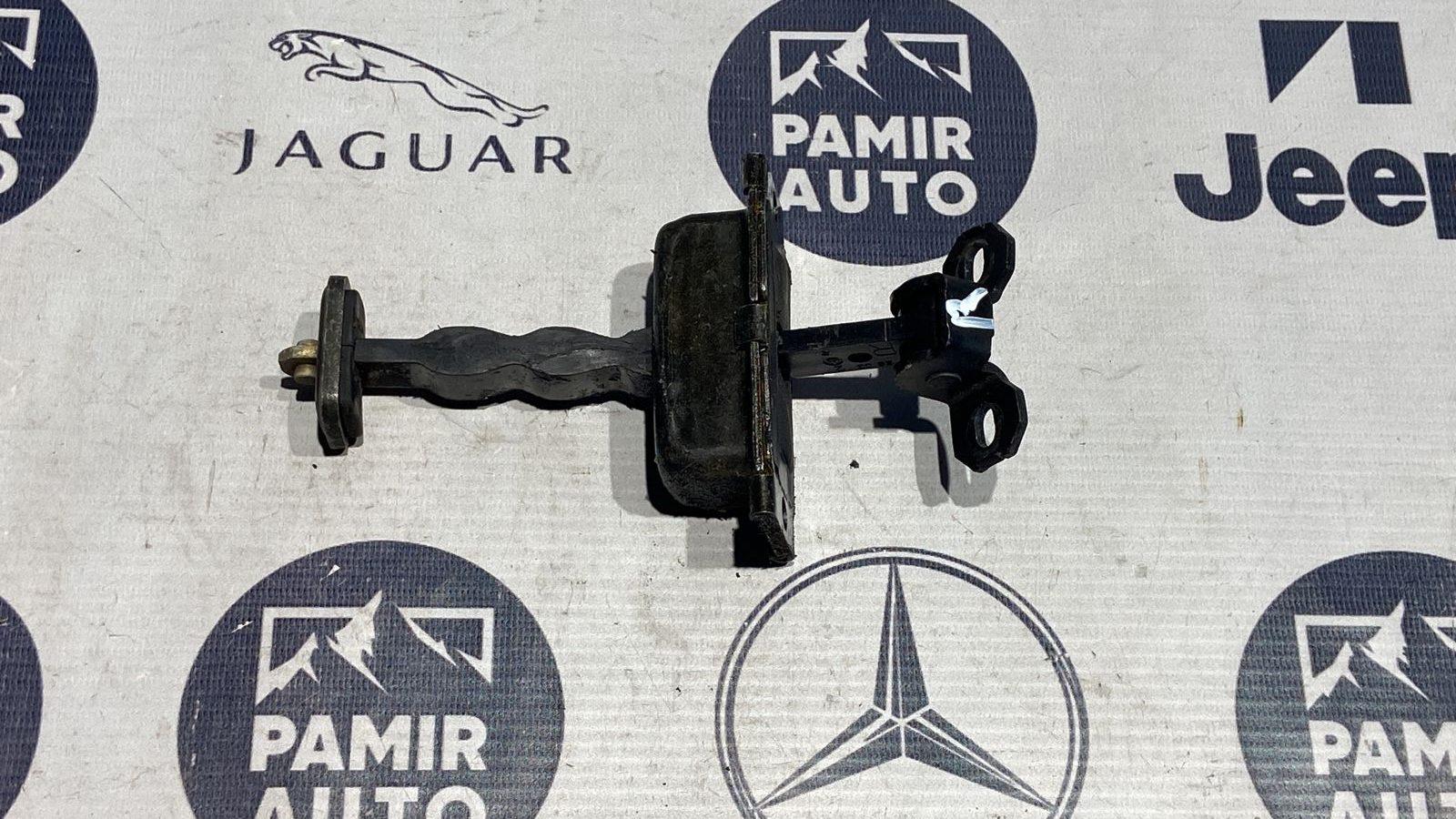 Ограничитель двери передний Mercedes C/W203 2000-2008