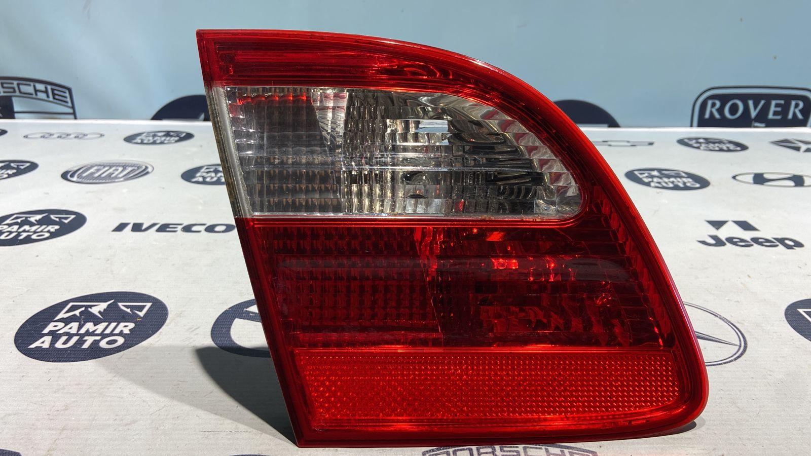 Фонарь задний внутренний левый Mercedes E/W211 2002-2009