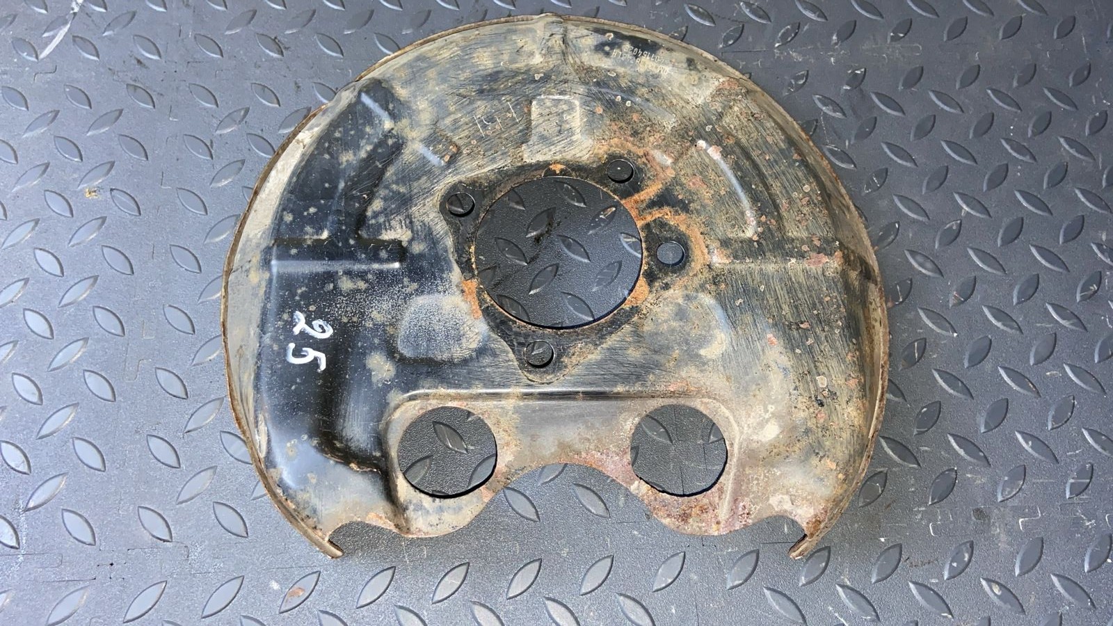 Щит тормозной (Пыльник) задний левый Opel Vectra/C 2002-2008