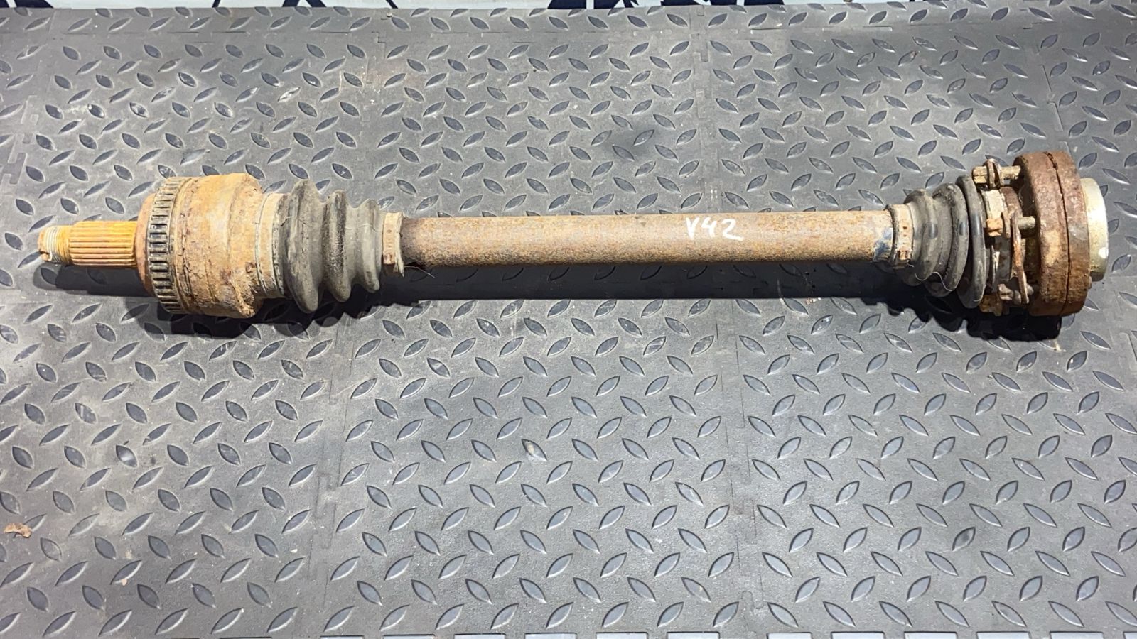 Полуось задняя левая BMW 3/E46 1998-2007