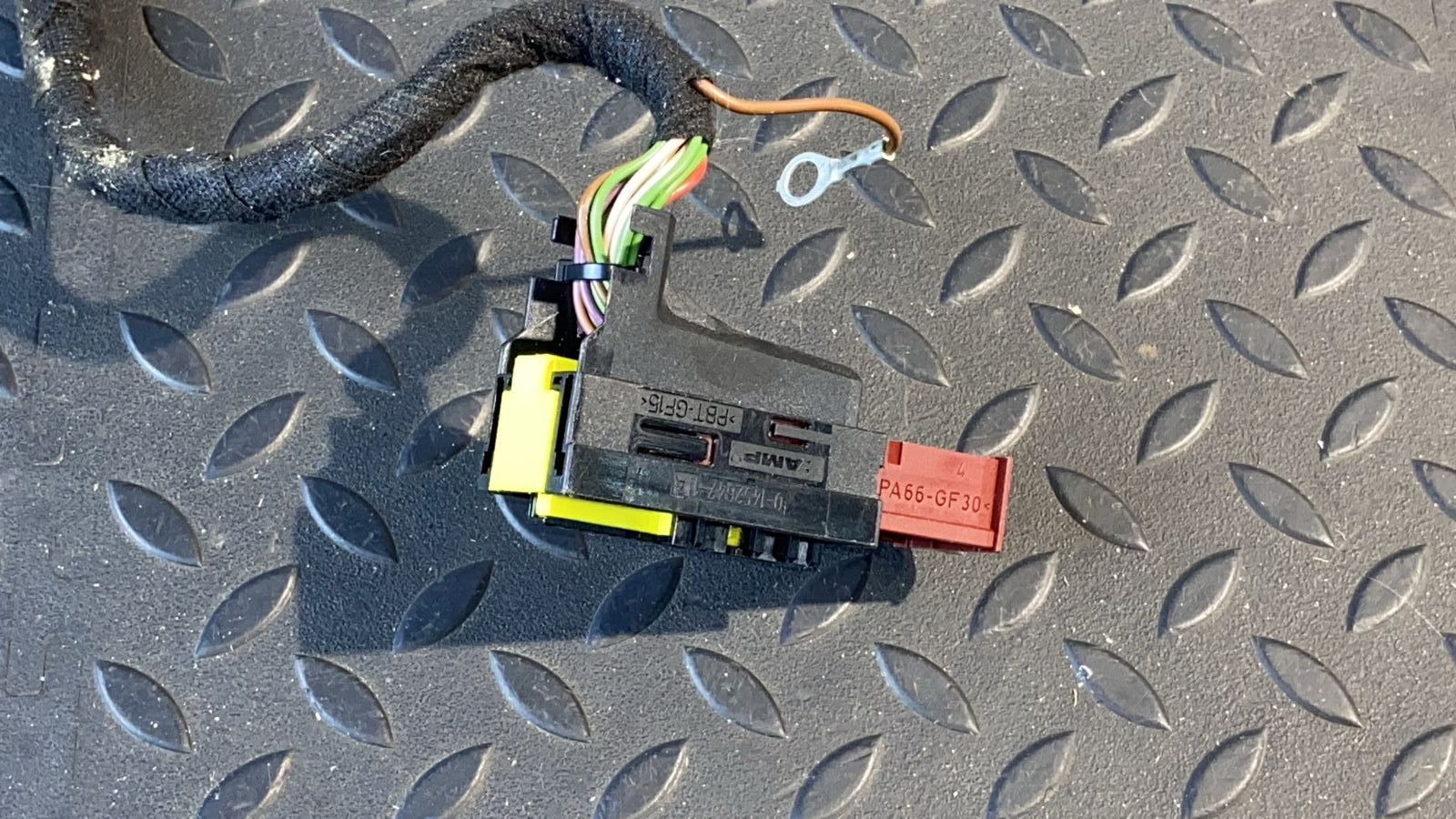 Разъем моторчика стеклоочистителя Opel Astra/H 2004-2014