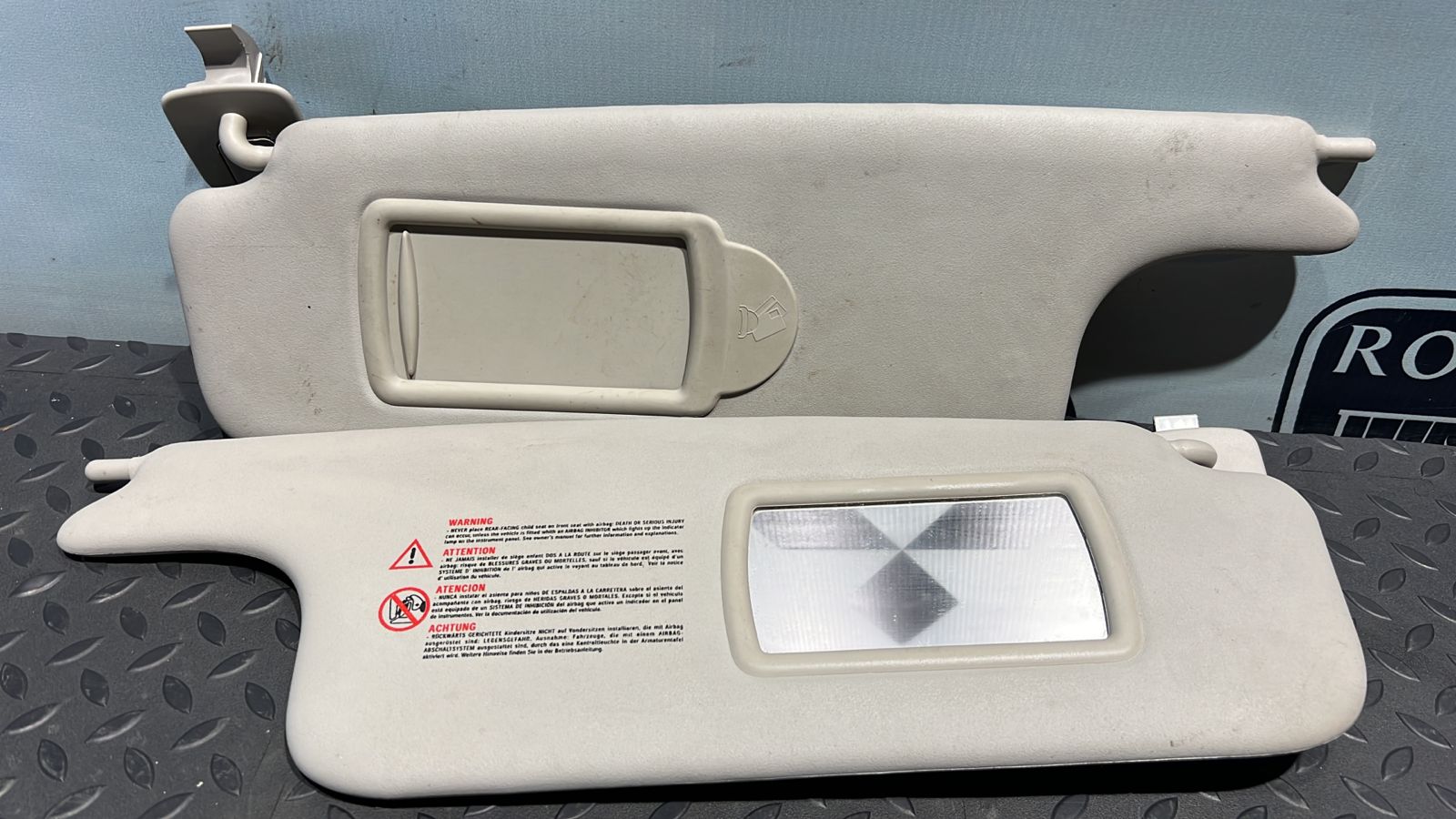 Козырек солнцезащитный Renault Megane/2 2002-2009