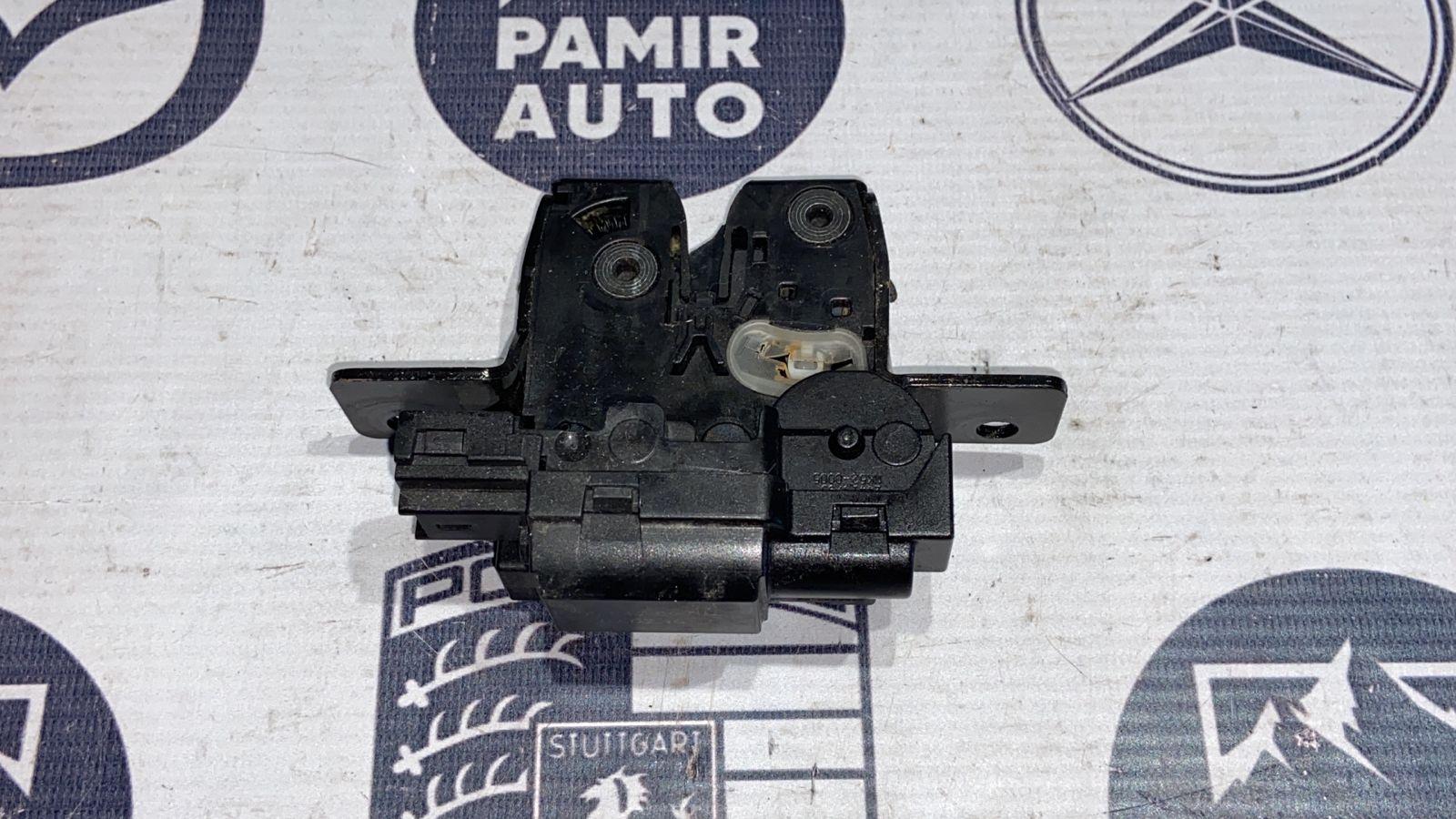 Замок двери багажника Renault Scenic/2 2003-2009