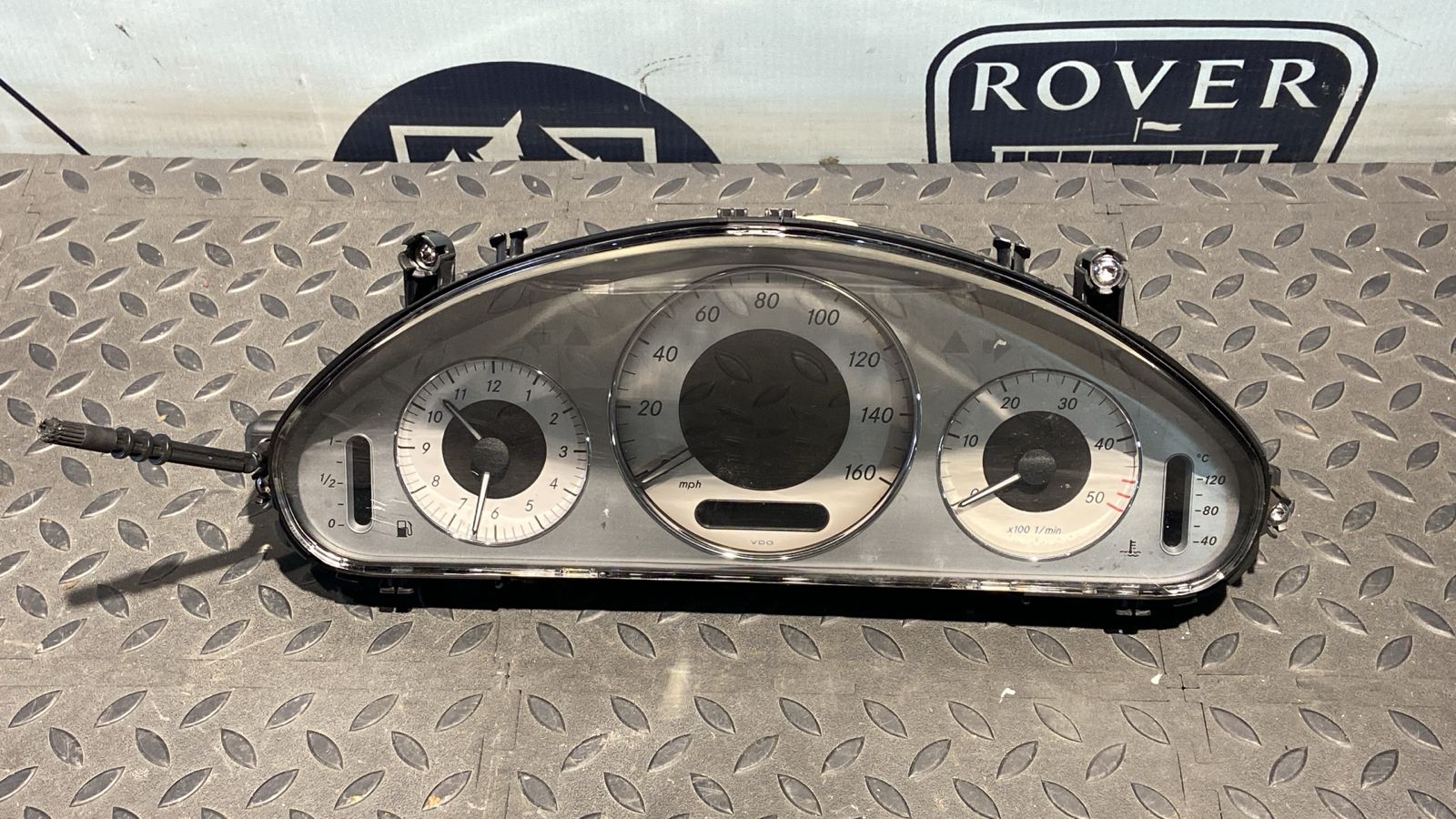 Комбинация приборов (Щиток) Mercedes E/W211 2002-2009