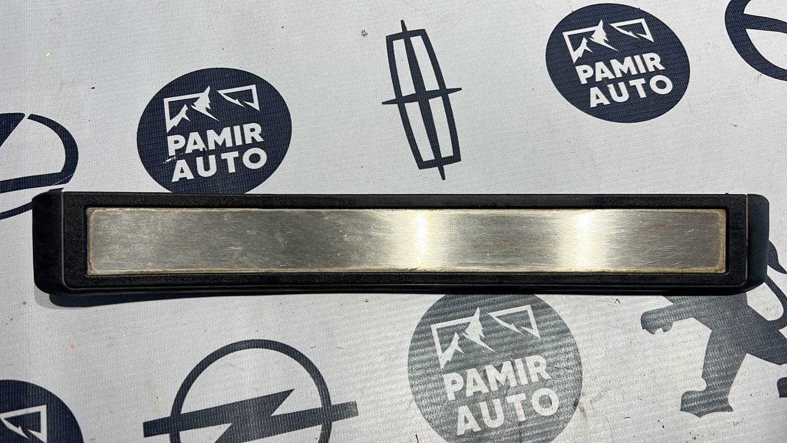 Накладка порога задняя правая Mercedes E/W211 2002-2009