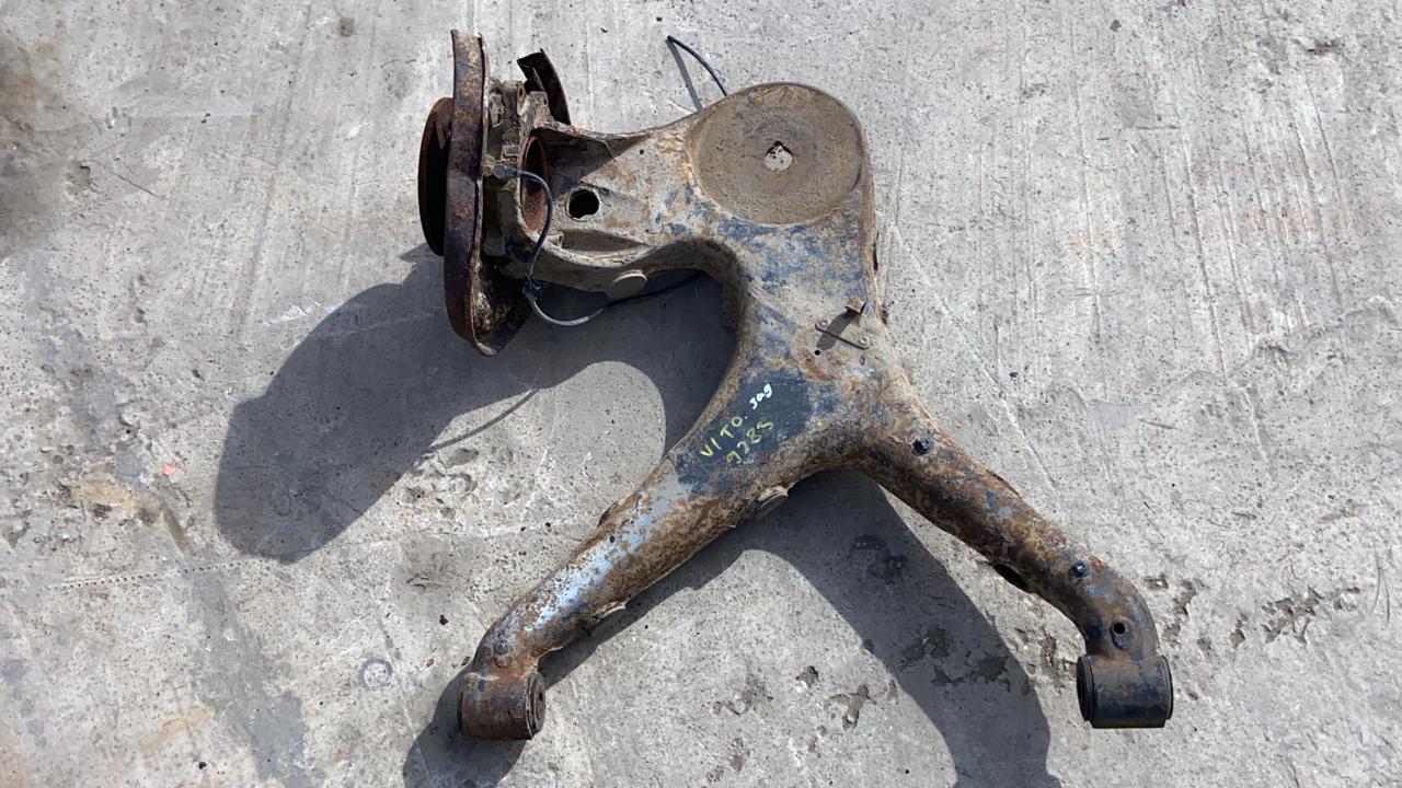 Кулак поворотный задний правый Mercedes Vito/W639 2003-2014