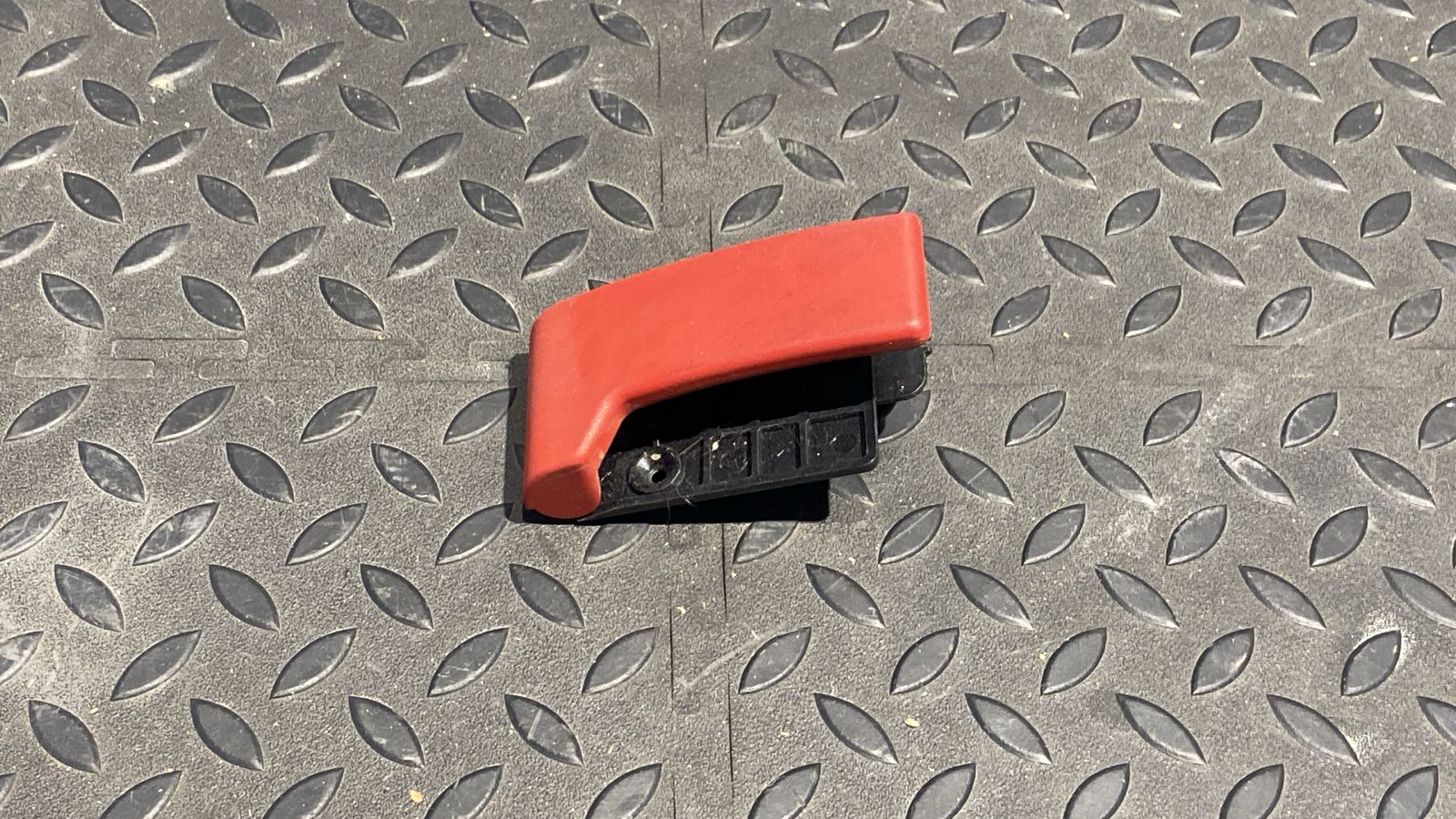 Ручка открывания капота Mercedes E/W211 2002-2009