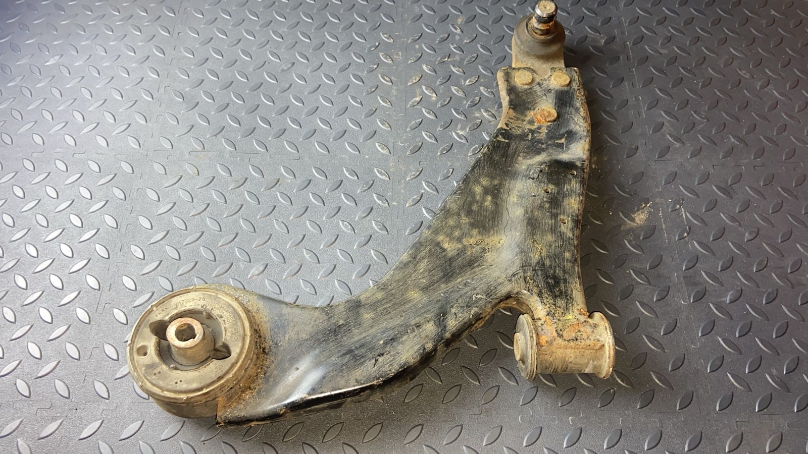 Рычаг передний левый Ford Mondeo/3 2000-2007