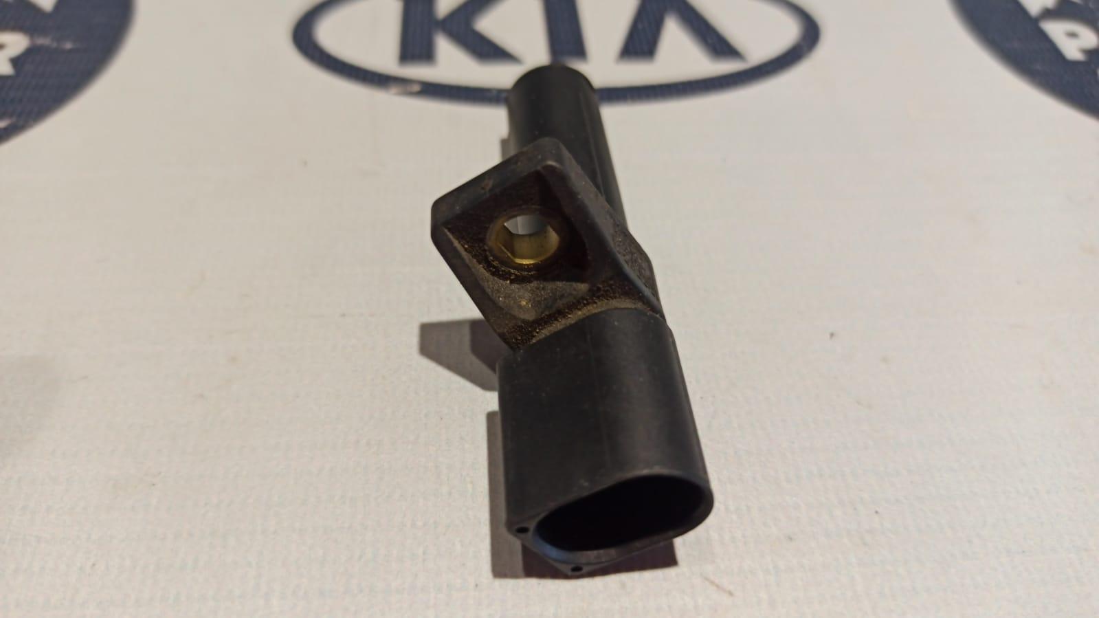 Датчик положения коленвала Mercedes C/W203 2000-2008