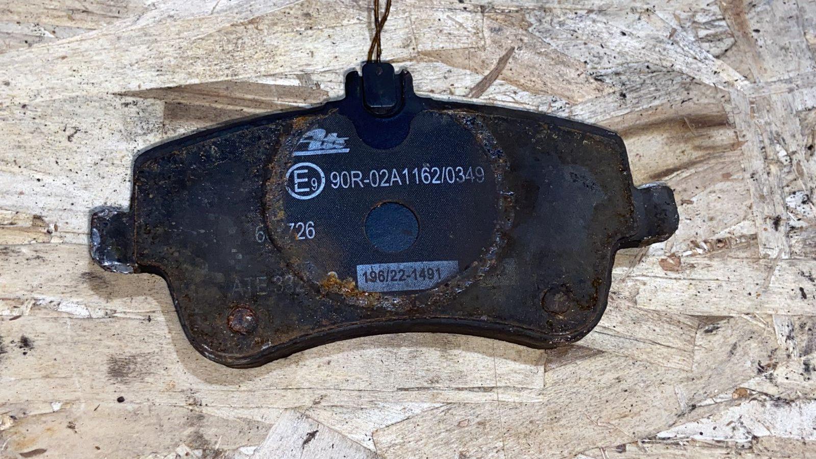 Колодки тормозные передние Mercedes C/W203 2000-2008