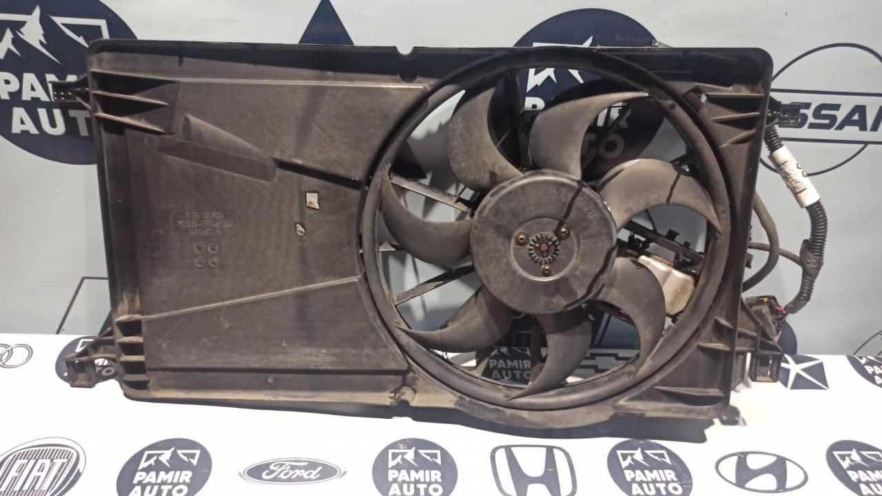 Вентилятор радиатора Ford Focus/2 2004-2011