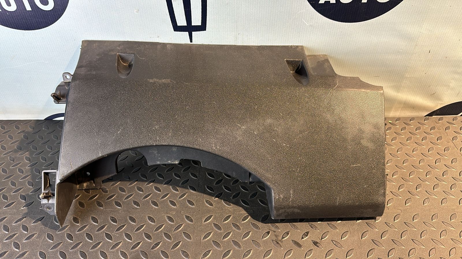 Накладка на торпедо левая Opel Zafira/B 2005-2014