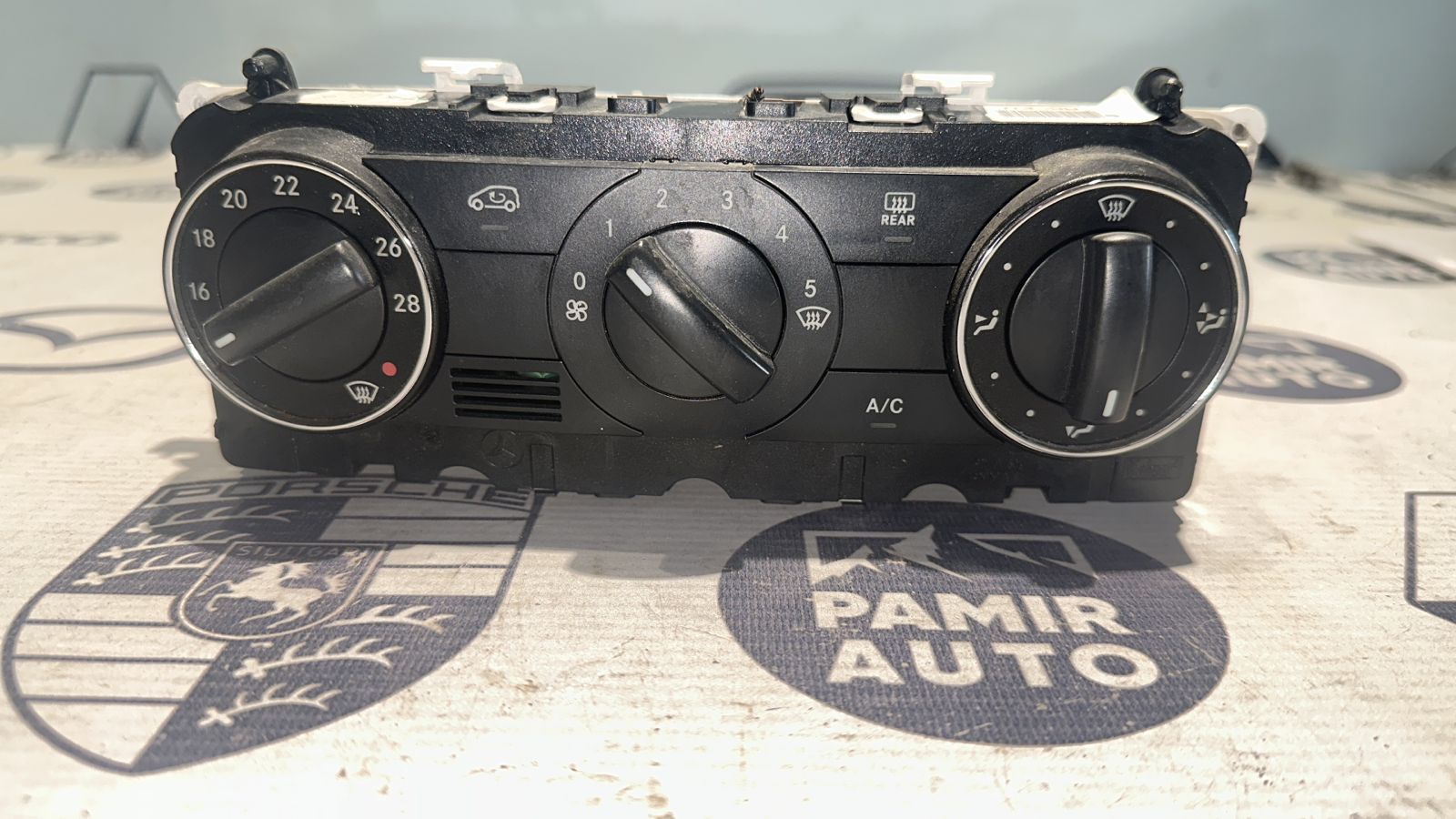 Блок управления климатом Mercedes B/W245 2005-2011