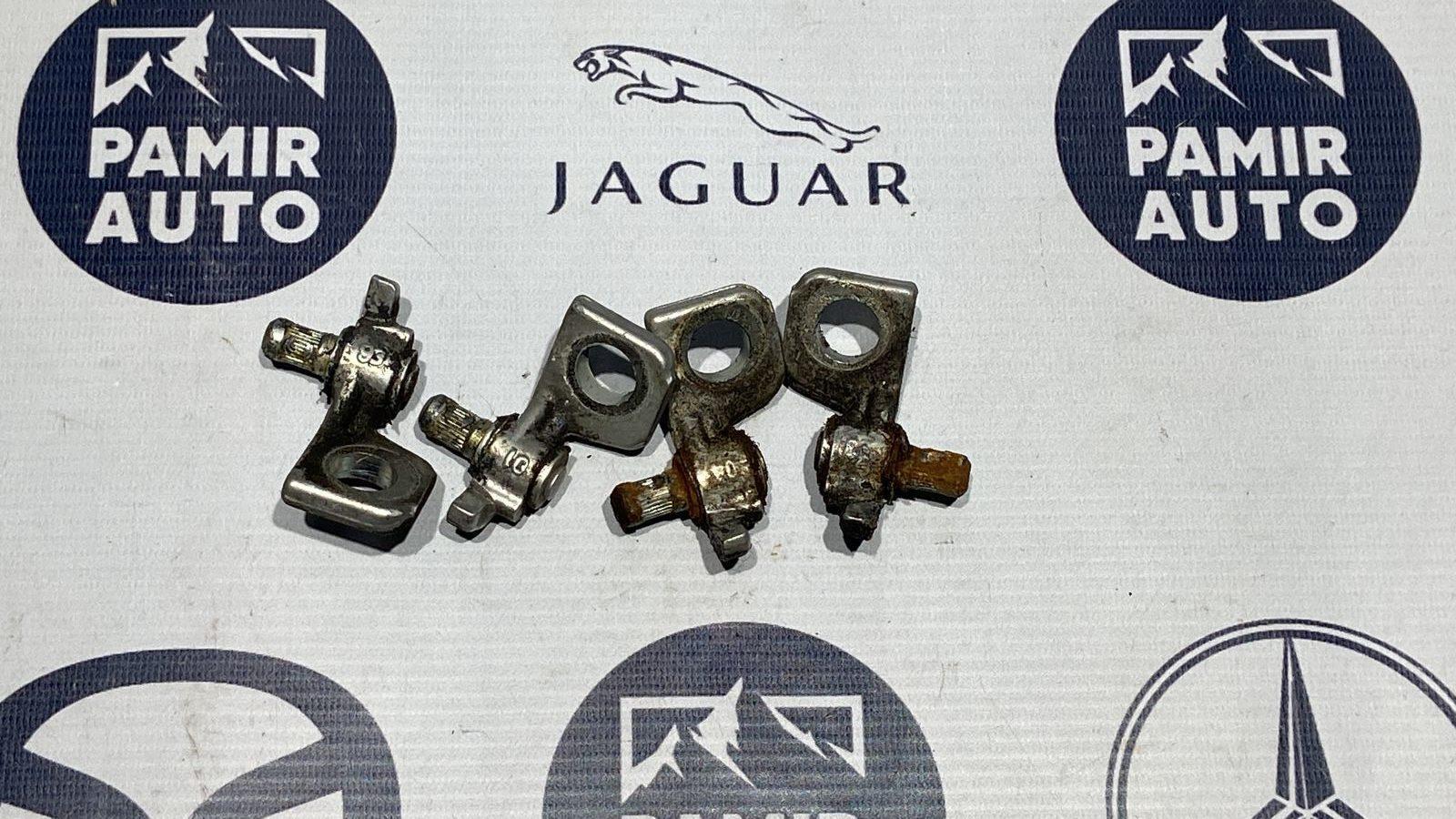 Петля двери передняя Ford Focus 1998-2007