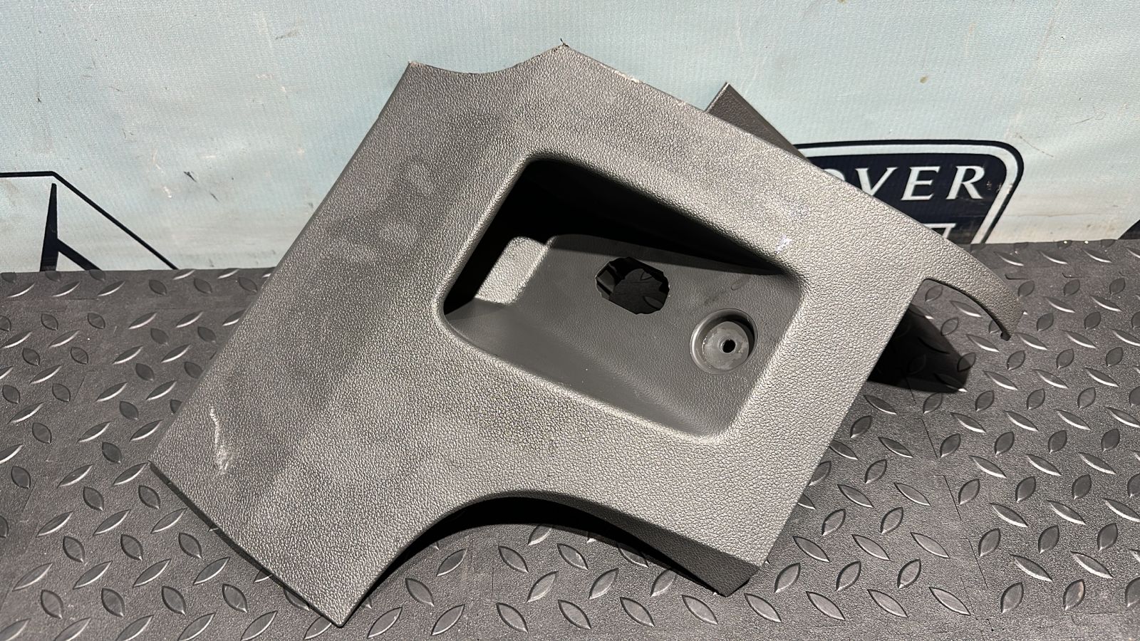 Накладка на торпедо левая Ford Focus/2 2004-2011