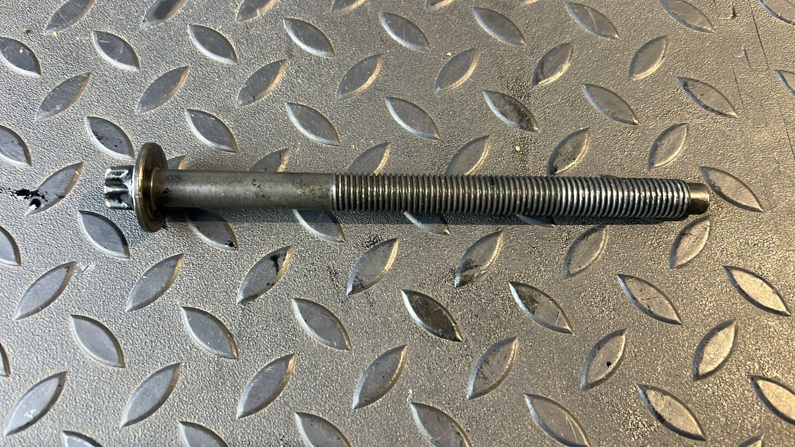 Болт ГБЦ Ford Focus/2 2004-2011