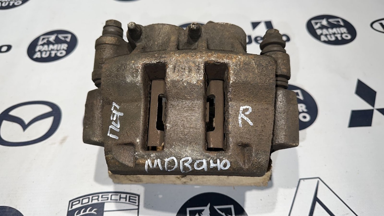 Суппорт передний правый Opel Movano/A 2003-2010