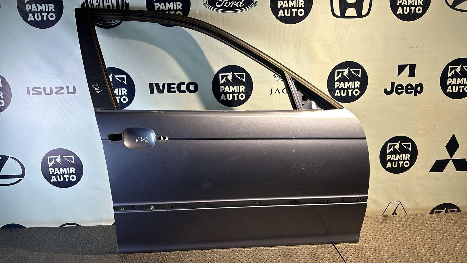 Дверь передняя правая BMW 3/E46 1998-2007