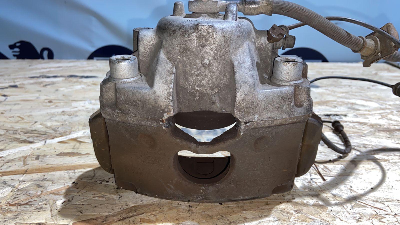 Суппорт передний левый Opel Vectra/C 2002-2008