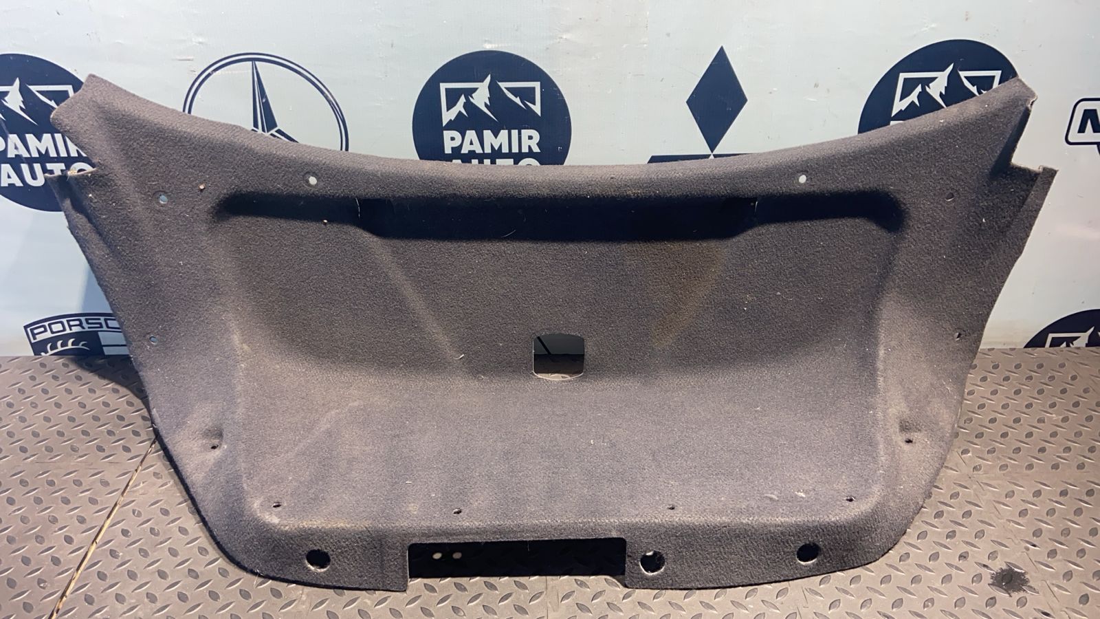 Обшивка крышки багажника Mercedes C/W203 2000-2008
