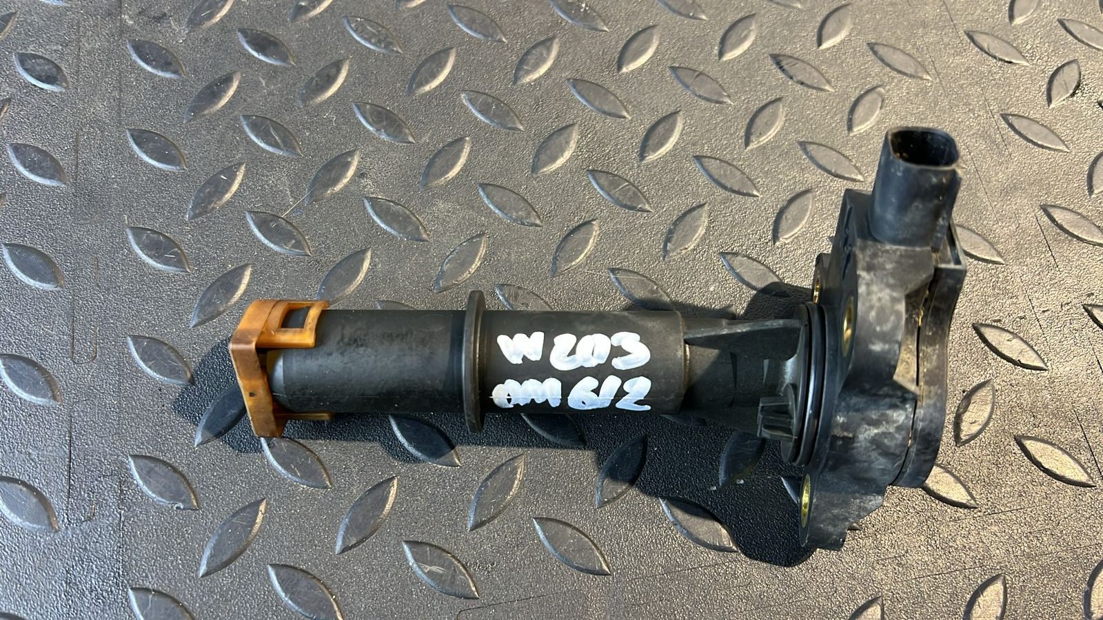 Датчик уровня масла Mercedes C/W203 2000-2008