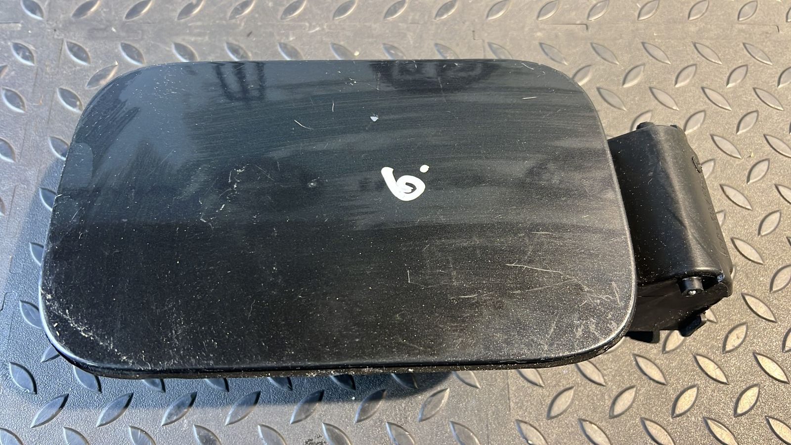 Лючок бензобака Renault Scenic/2 2003-2009