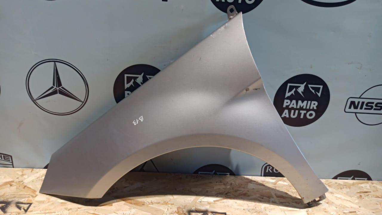 Крыло переднее левое Mercedes B/W245 2005-2011