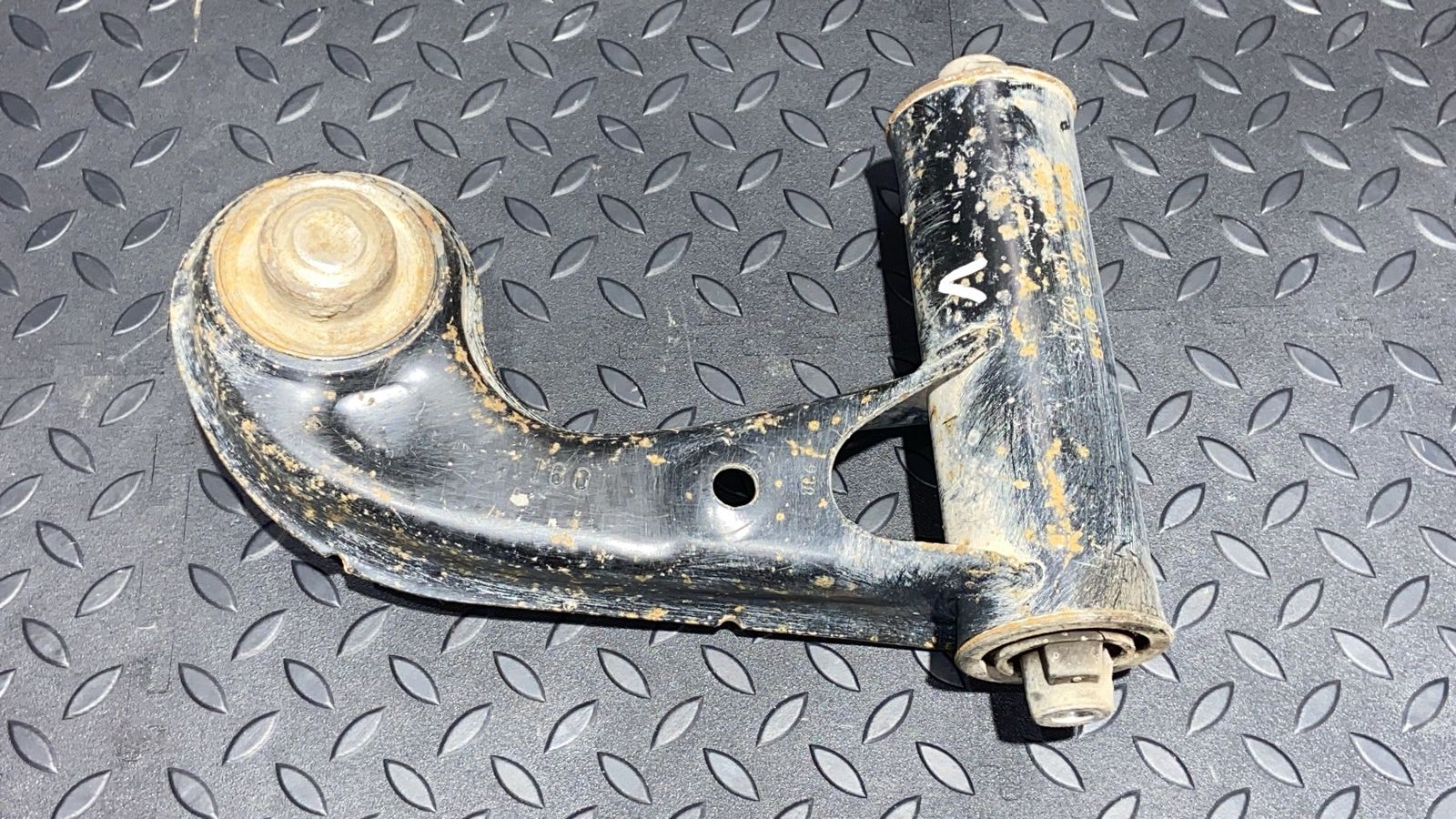 Рычаг передний левый Mercedes C/W202 1993-2001