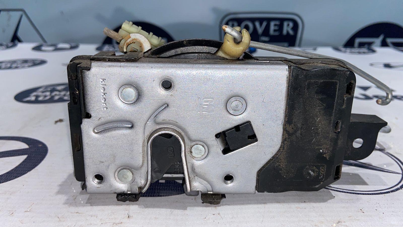 Замок двери передний левый Opel Zafira/B 2005-2014