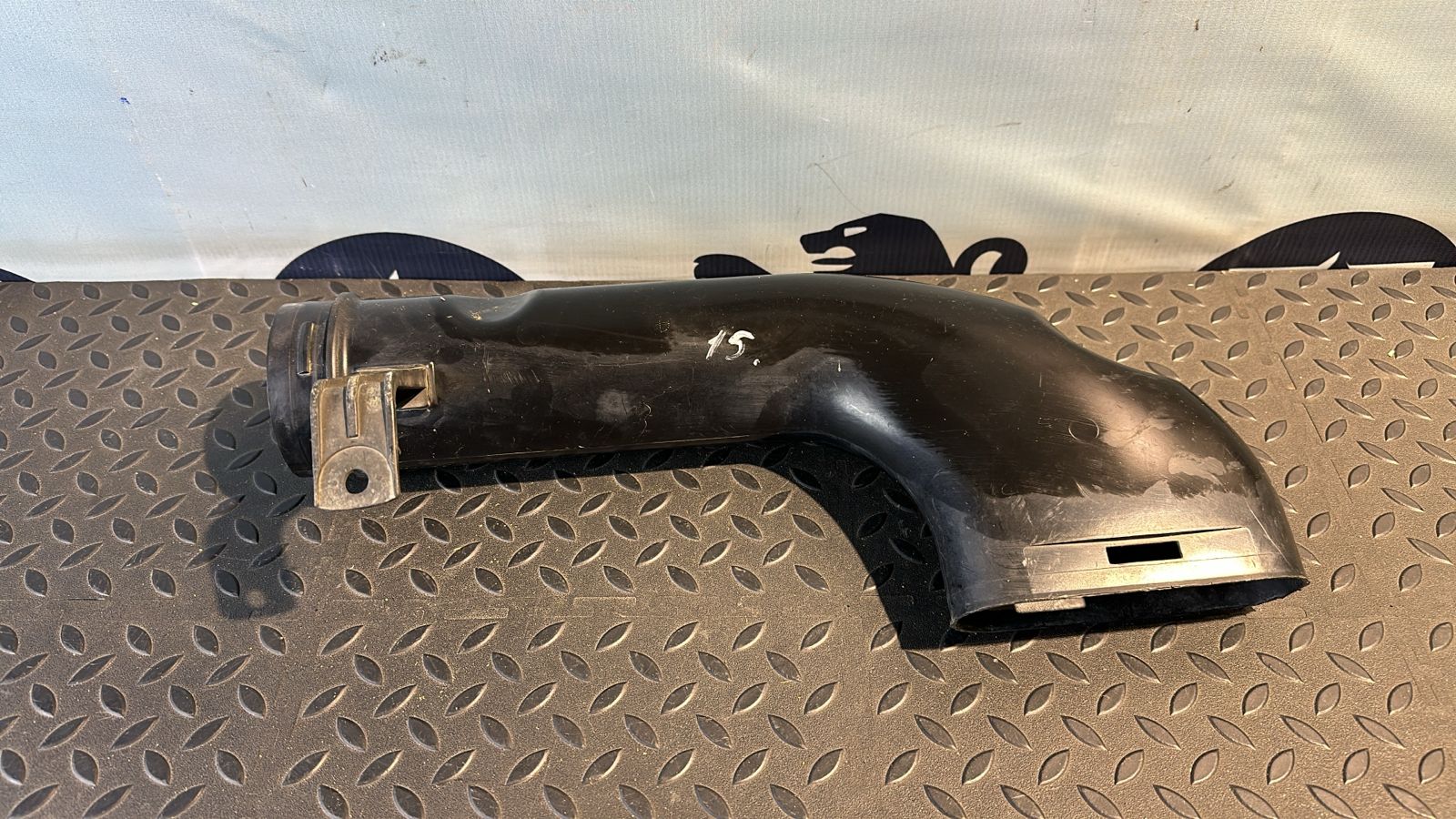 Патрубок воздушного фильтра Mercedes C/W203 2000-2008