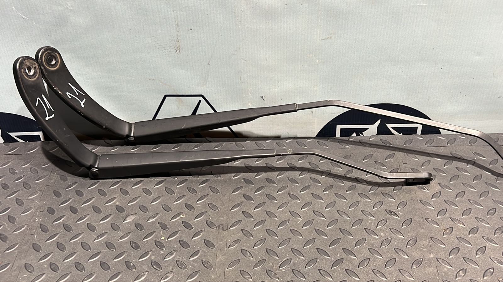 Поводок стеклоочистителя Renault Megane/2 2002-2009