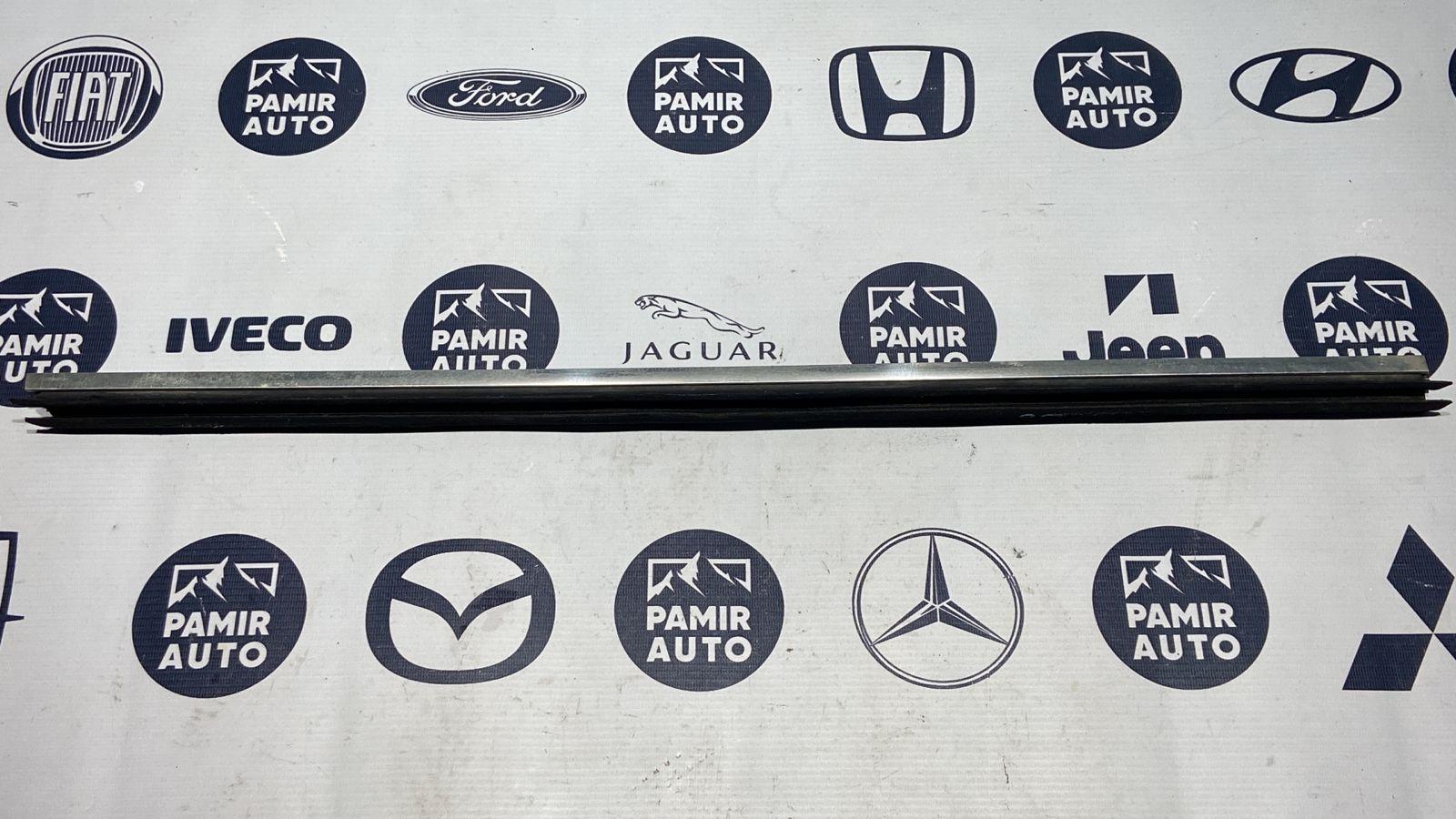 Уплотнитель двери передний правый BMW 5/E39 1995-2004