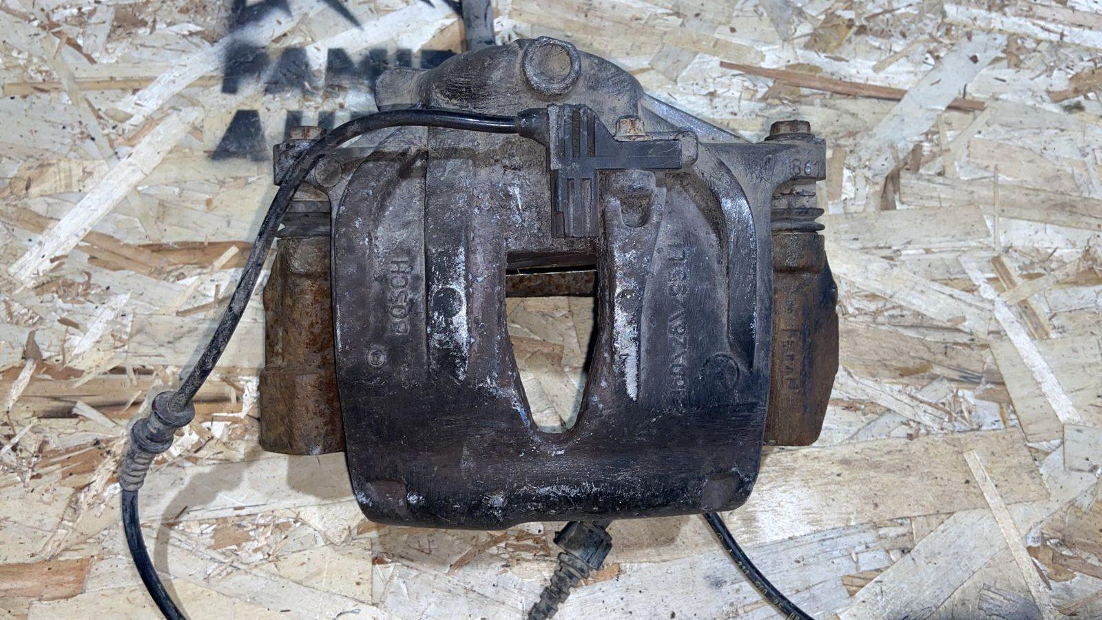 Суппорт передний левый Mercedes E/W211 2002-2009