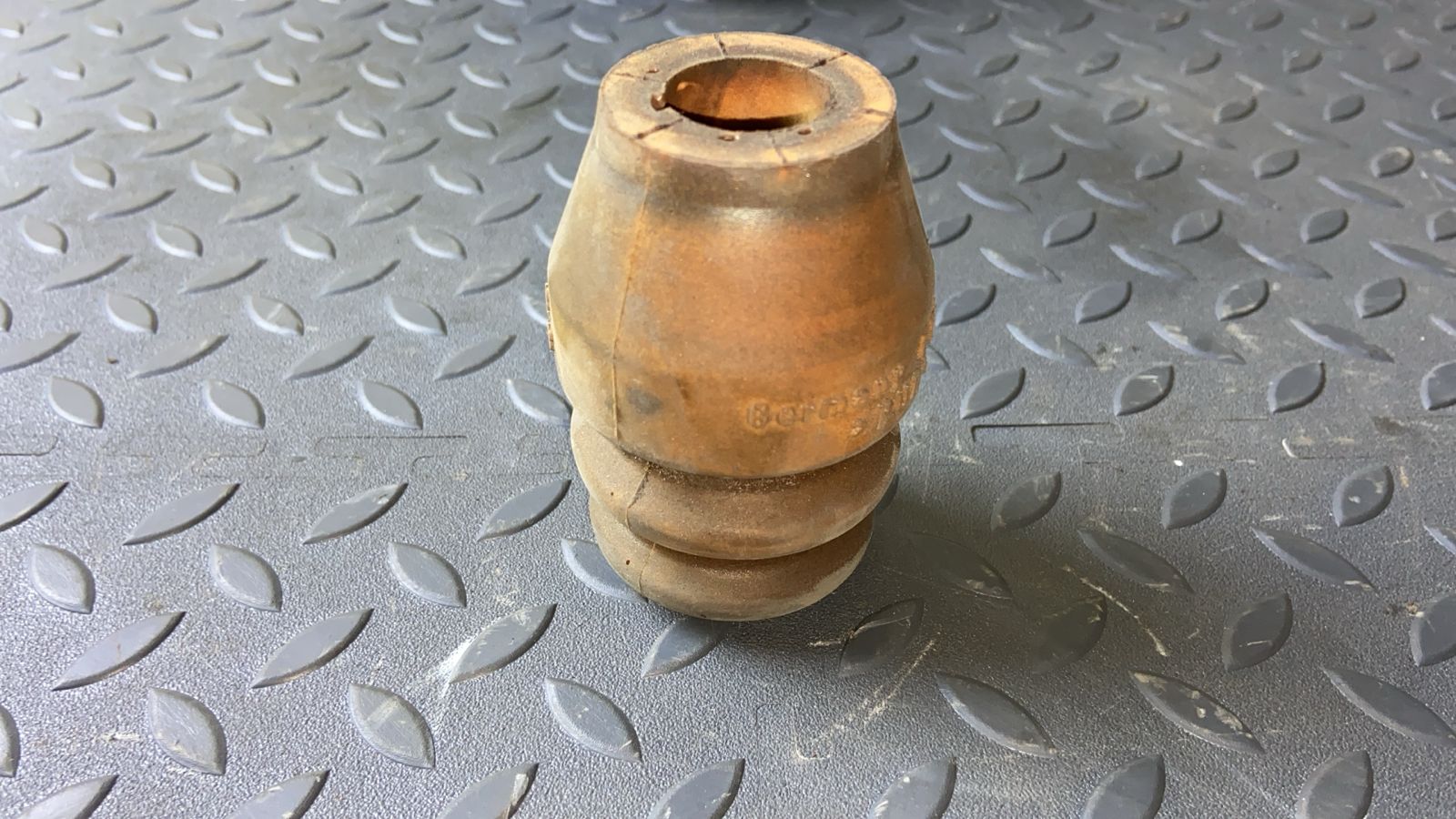 Отбойник амортизатора передний Ford Galaxy 1995-2006